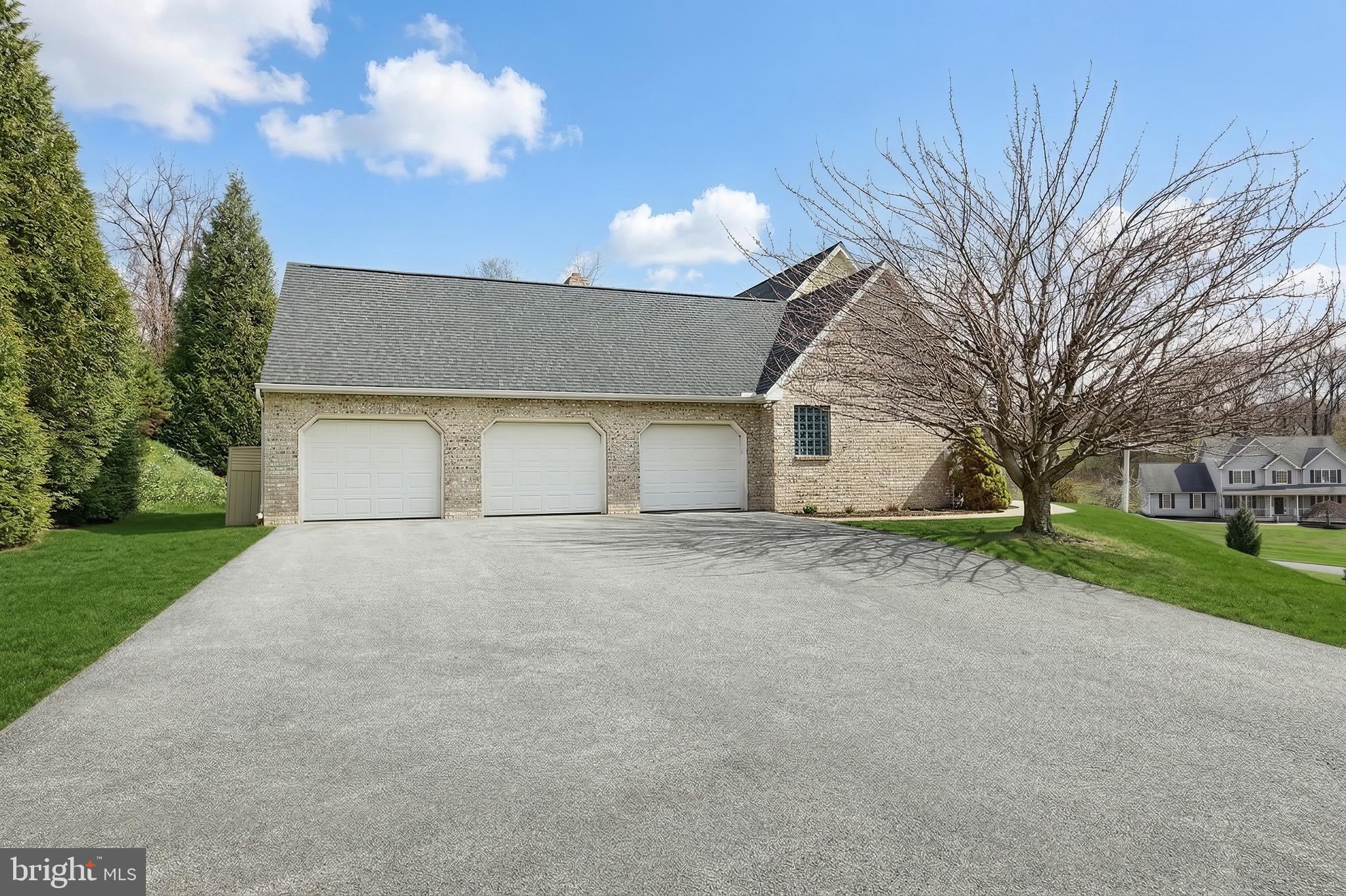 FAIRFAX FARMS - Residential