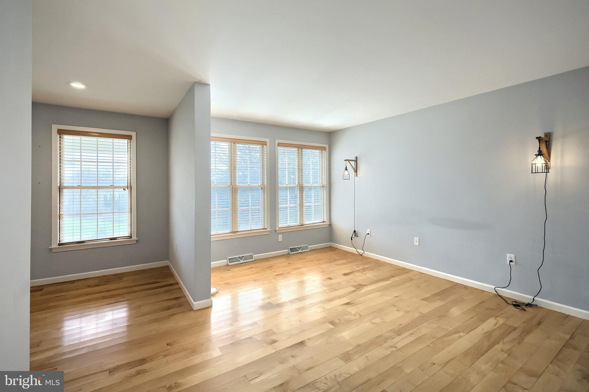 FAIRFAX FARMS - Residential