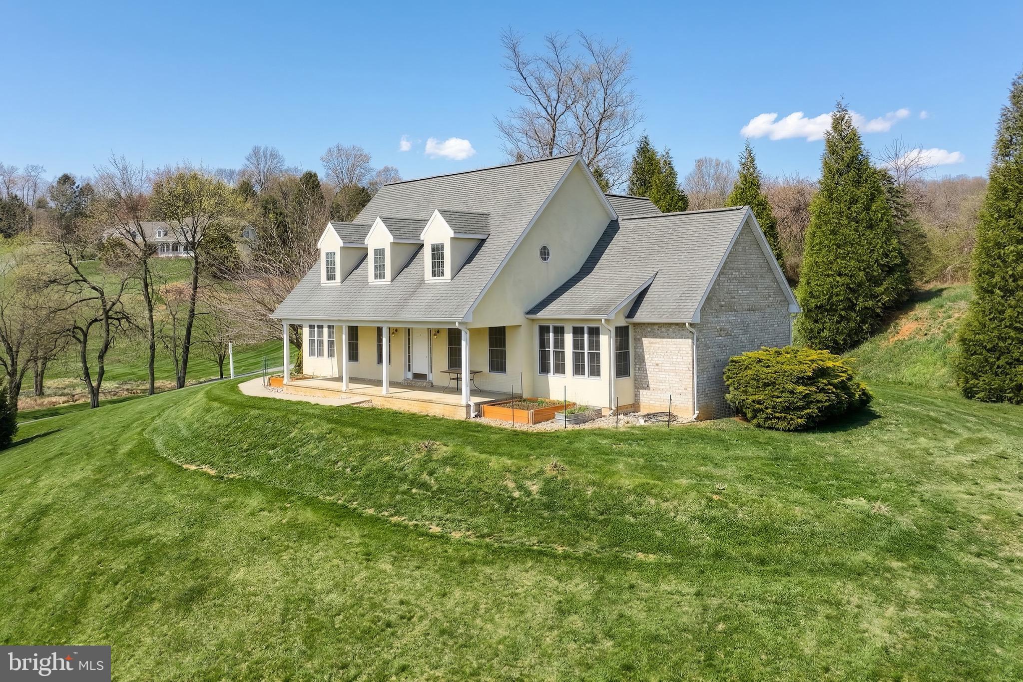 FAIRFAX FARMS - Residential