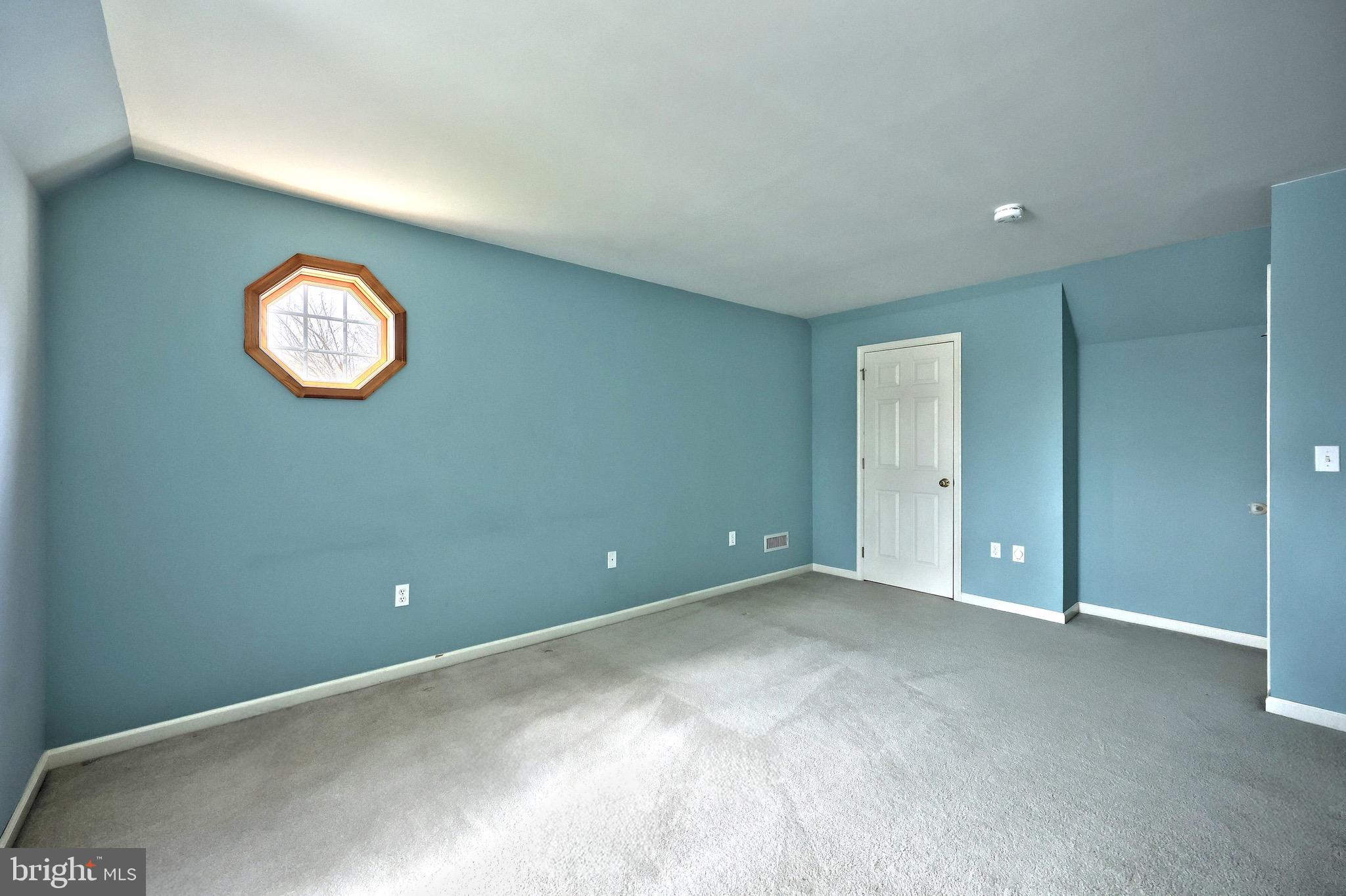 FAIRFAX FARMS - Residential