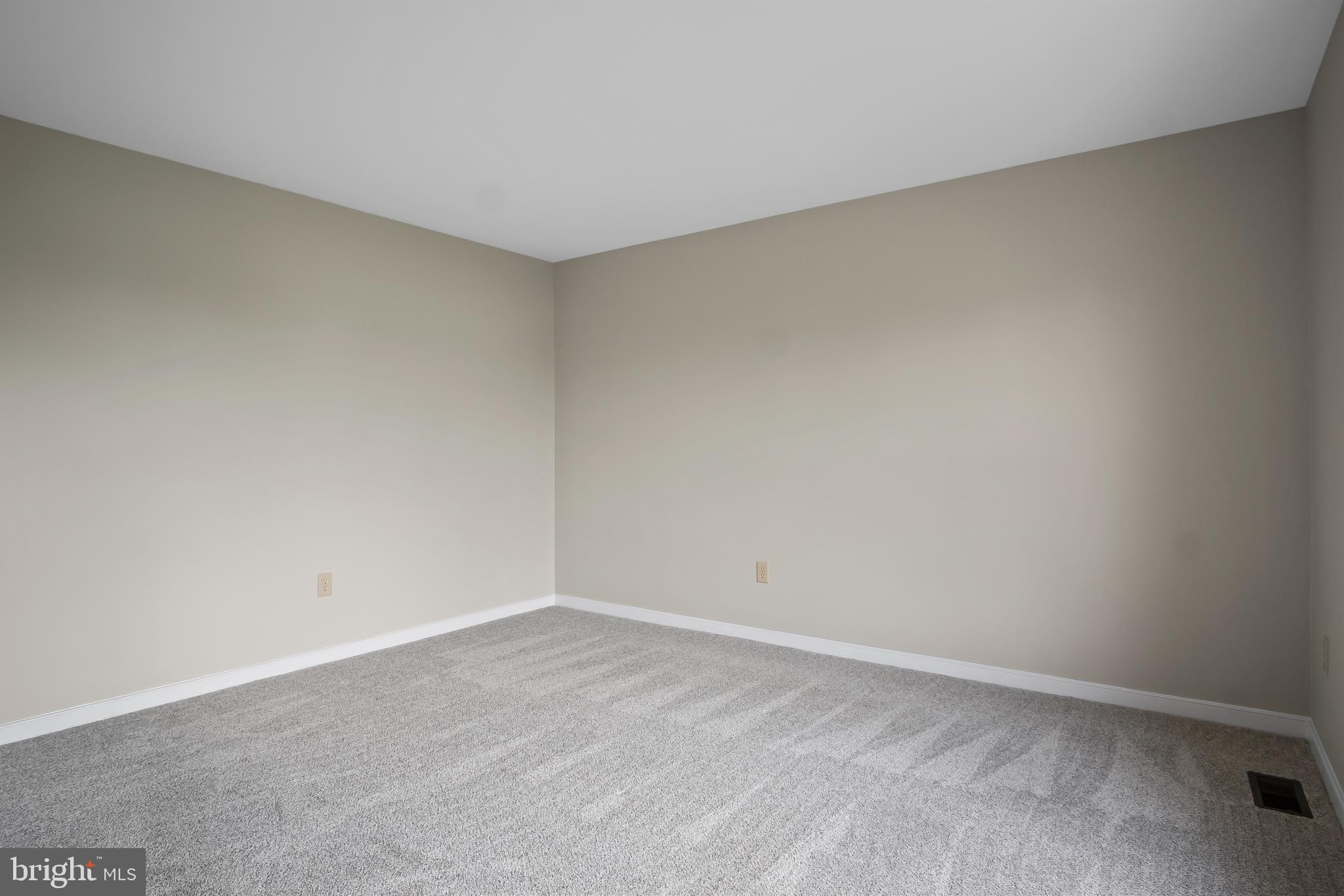 MAUGANS MEADOWS - Residential