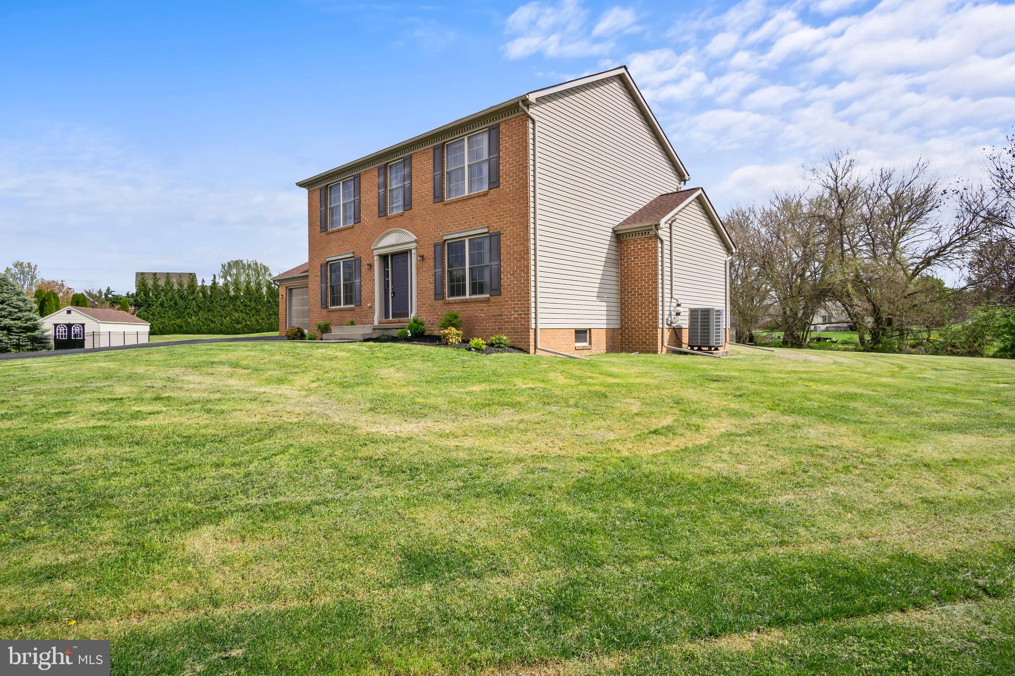 MAUGANS MEADOWS - Residential