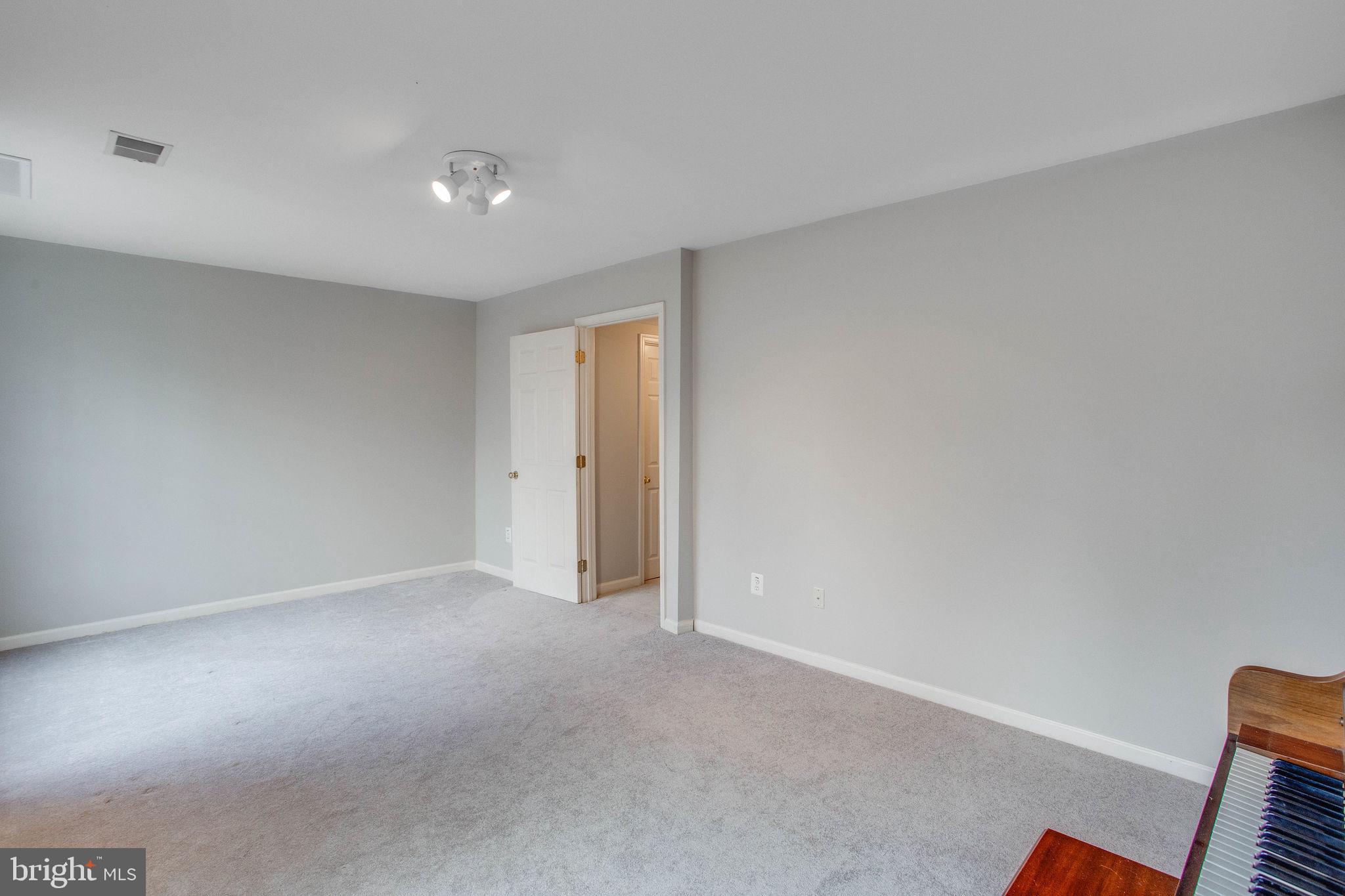 LEESBURG GATEWAY - Residential