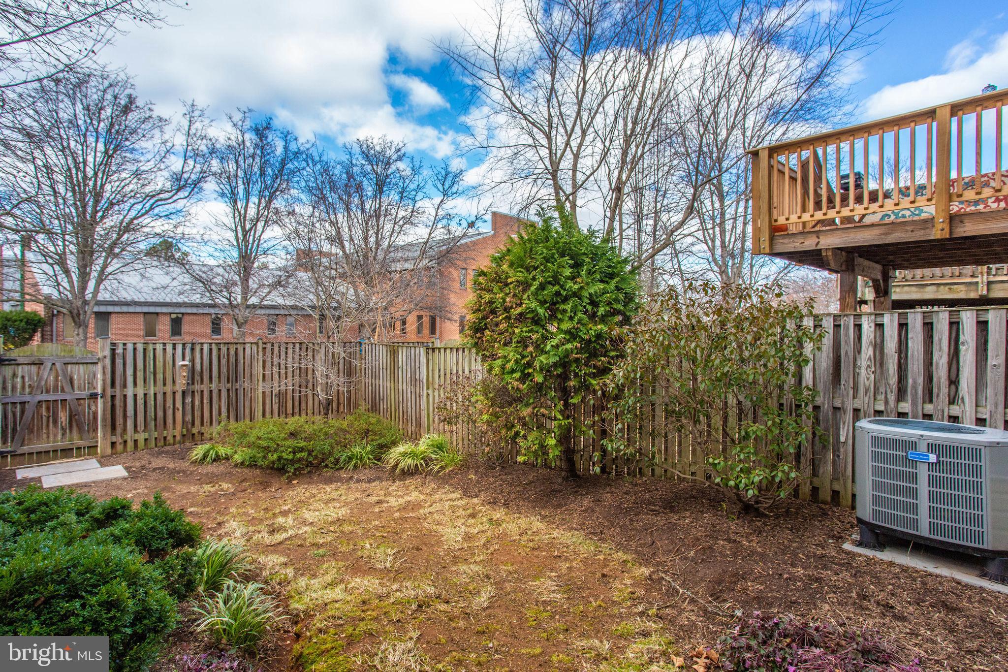 LEESBURG GATEWAY - Residential