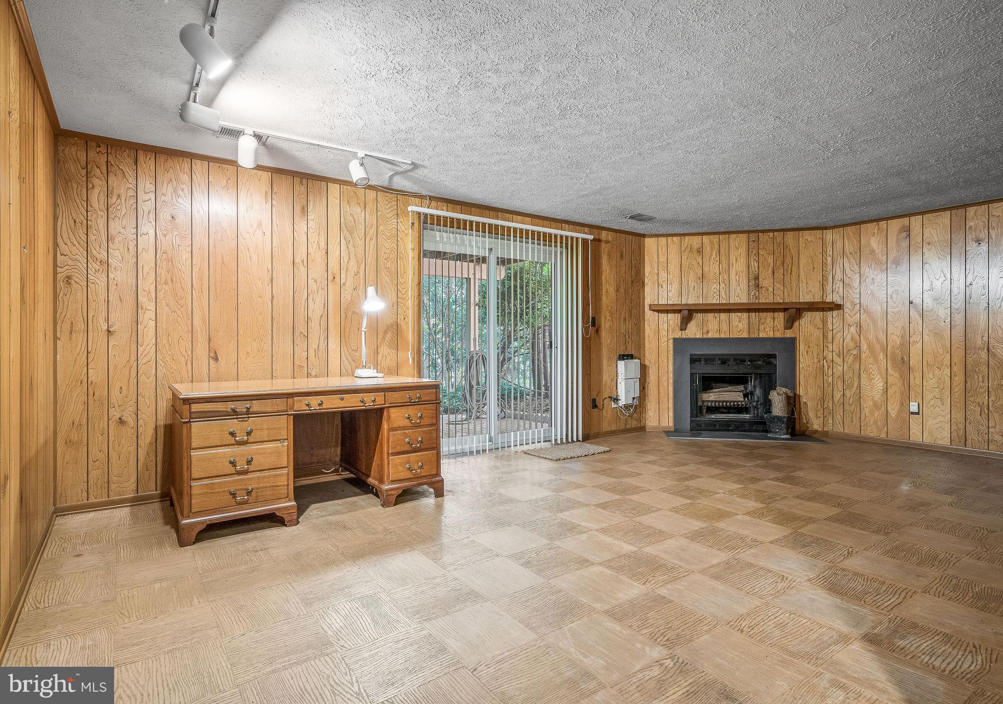 LUTHERVILLE - Residential