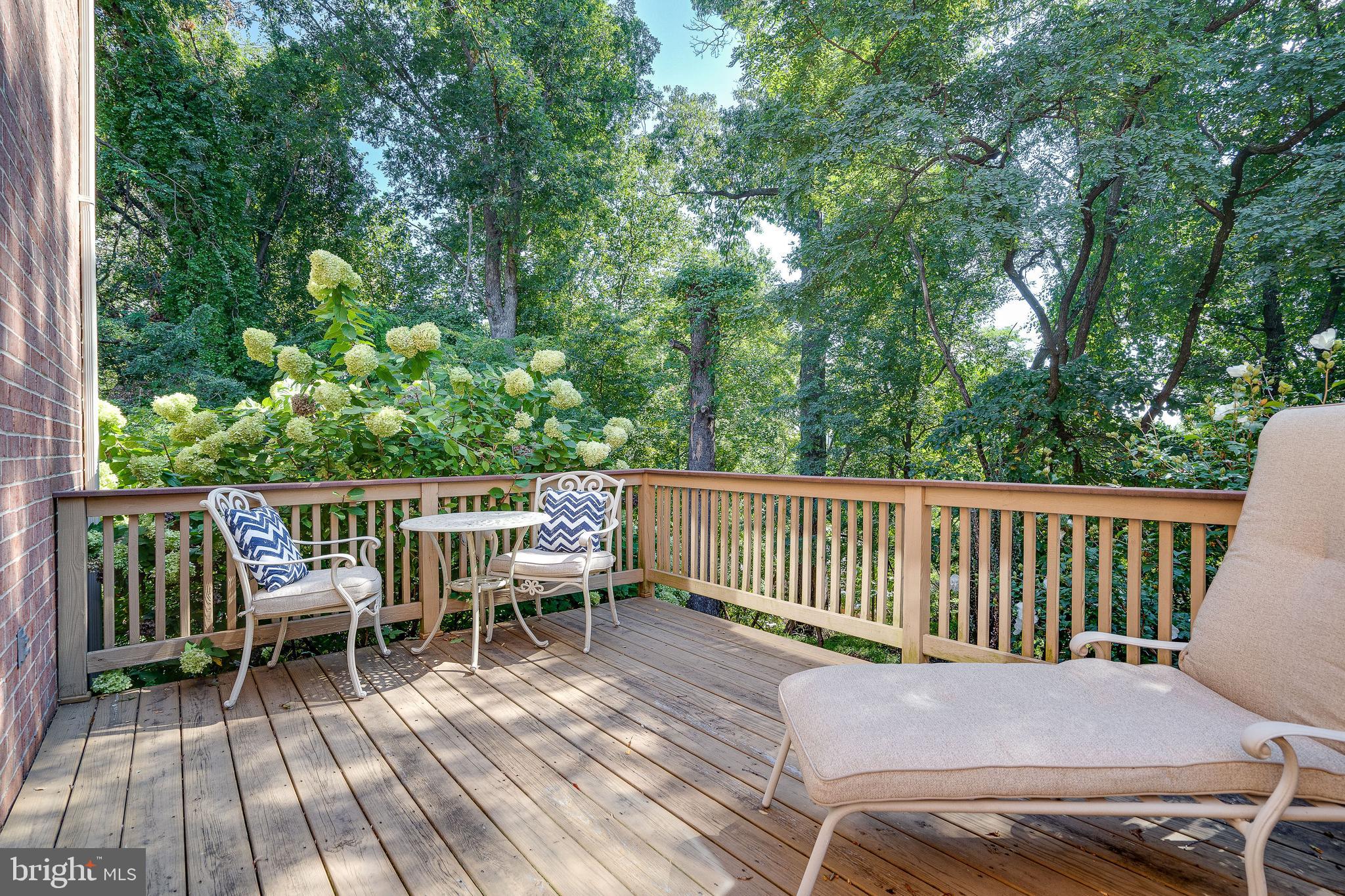 LUTHERVILLE - Residential