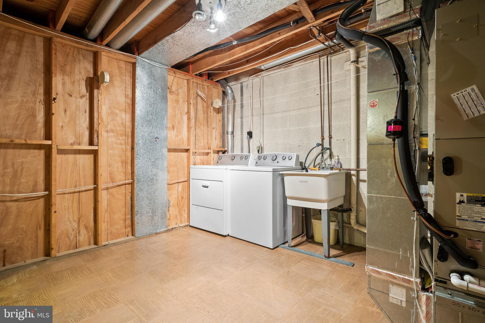 LUTHERVILLE - Residential