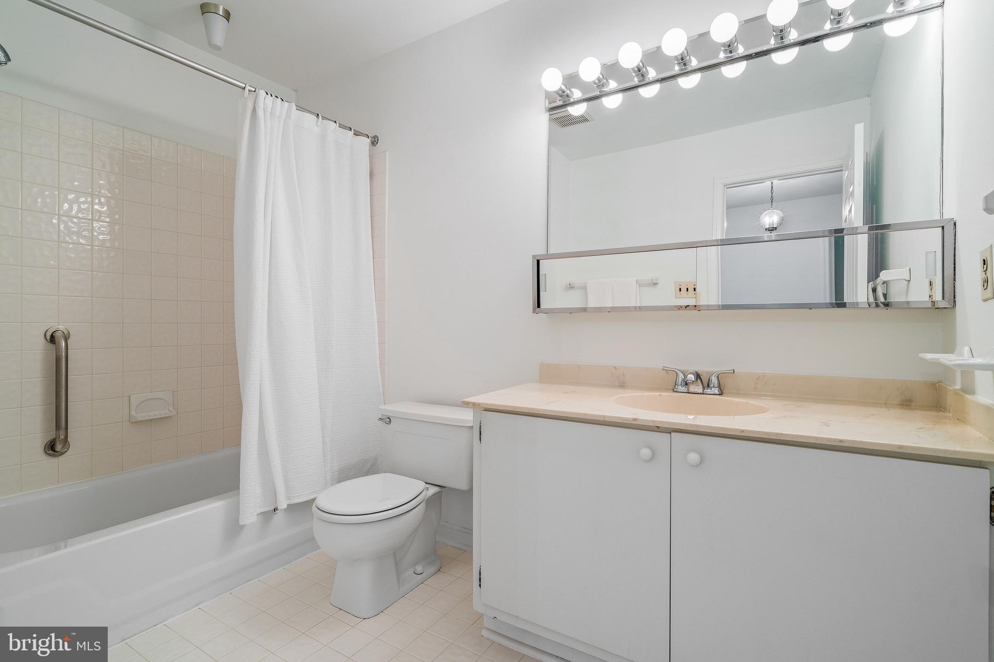 LUTHERVILLE - Residential