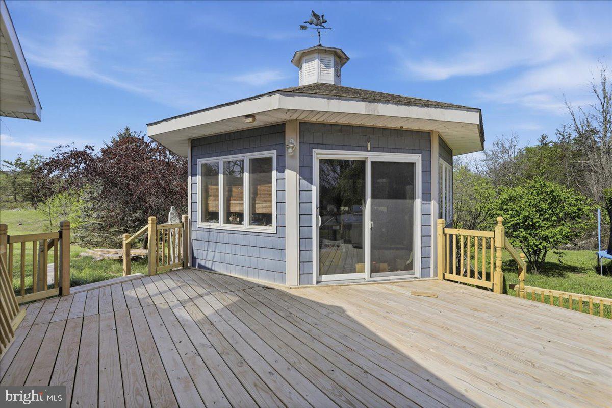 TEARCOAT ACRES - Residential