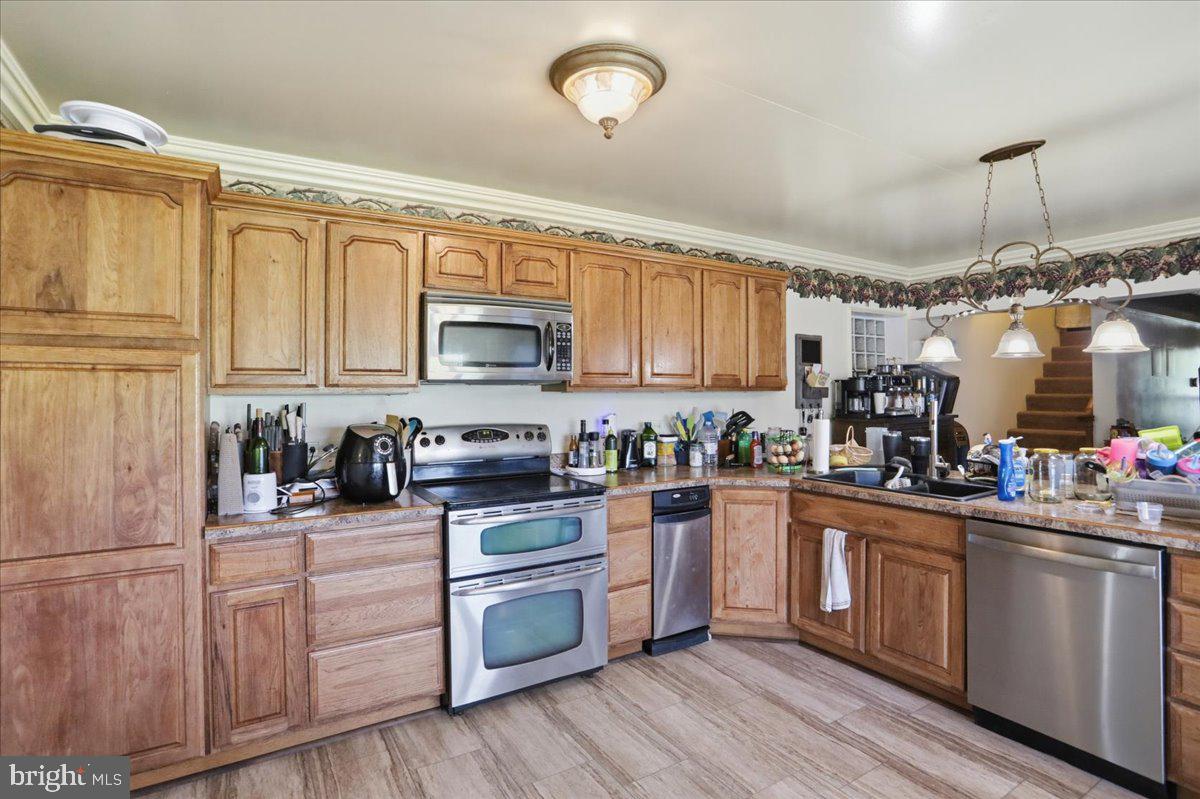TEARCOAT ACRES - Residential