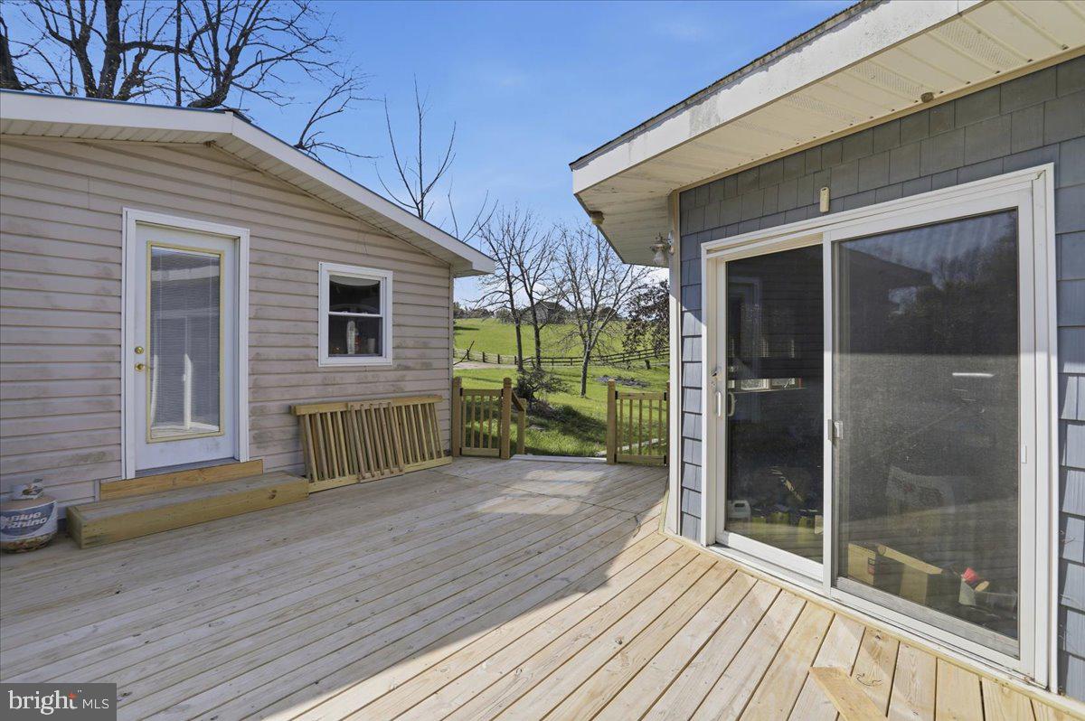 TEARCOAT ACRES - Residential