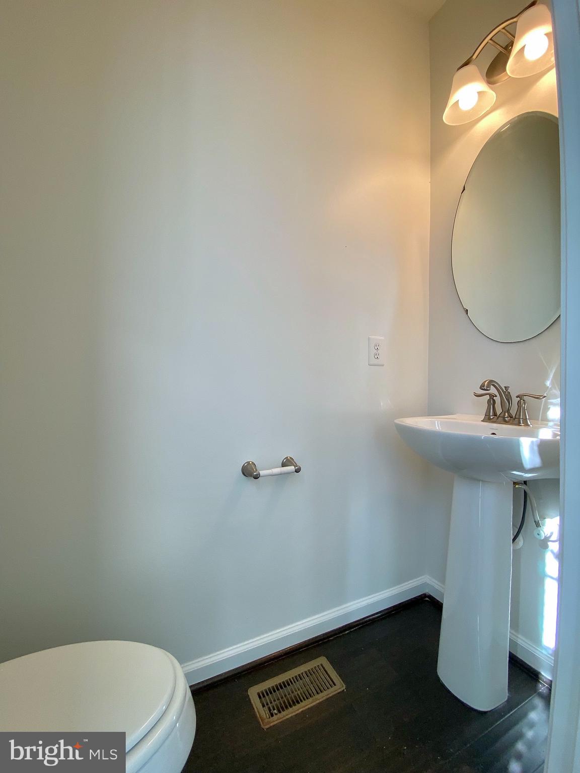 THE PARK AT ADDISON METRO - Residential