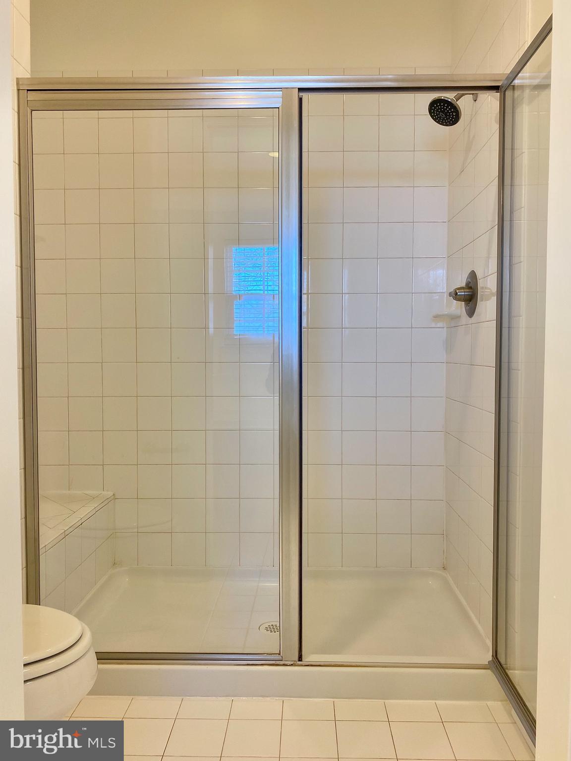 THE PARK AT ADDISON METRO - Residential