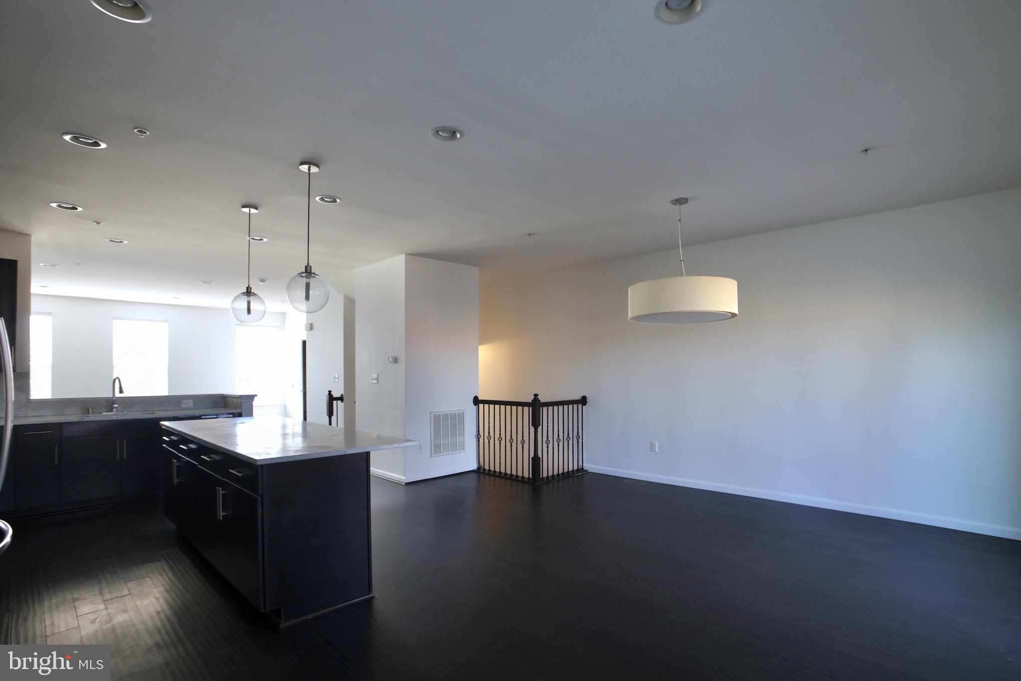 THE PARK AT ADDISON METRO - Residential