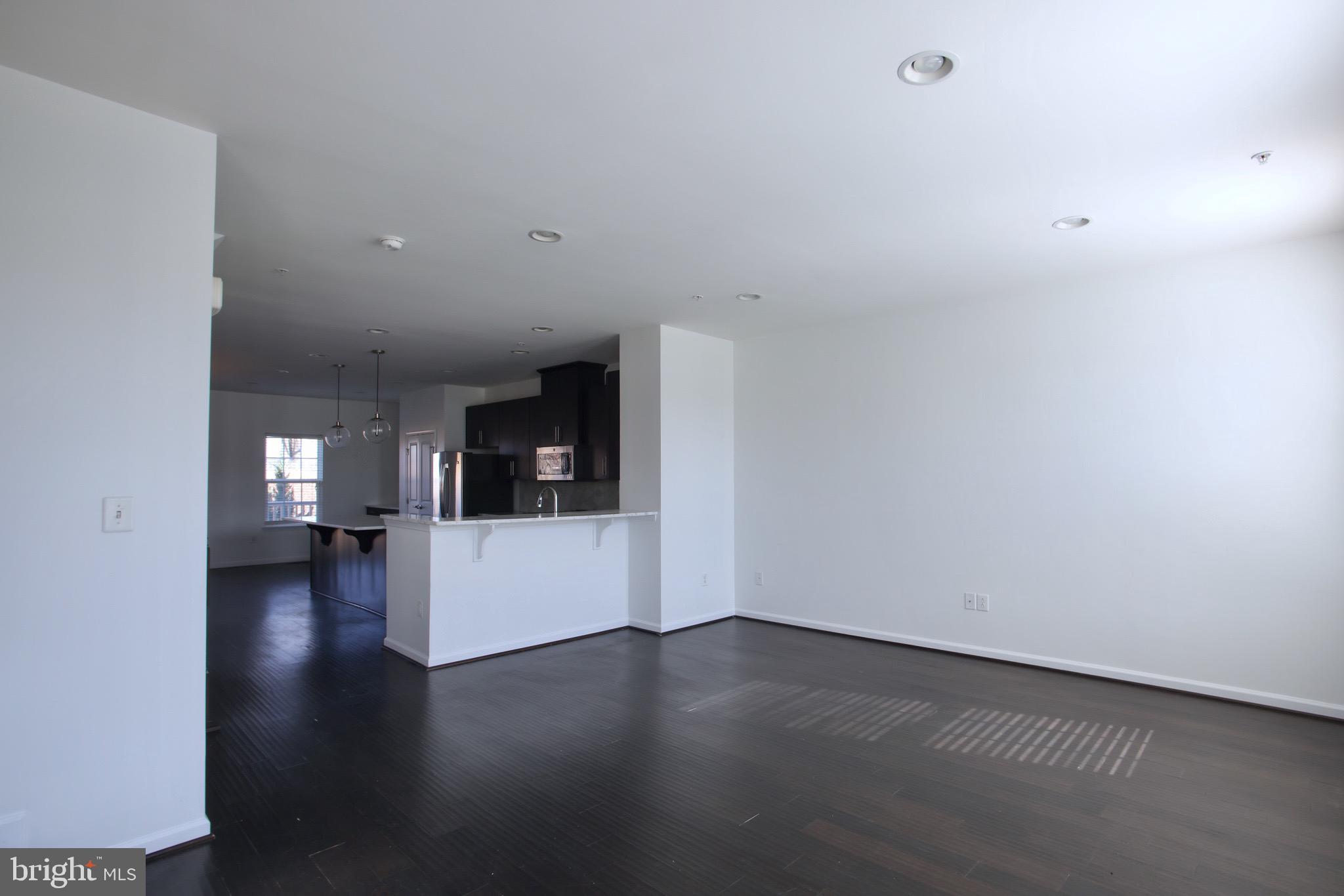 THE PARK AT ADDISON METRO - Residential