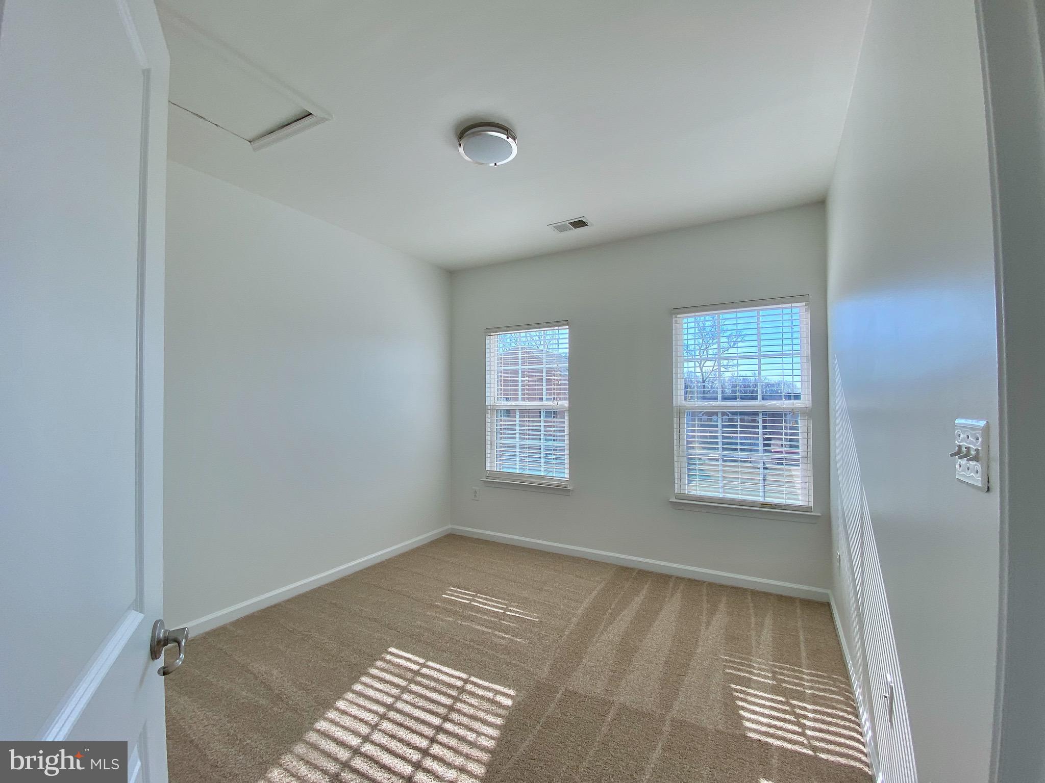 THE PARK AT ADDISON METRO - Residential