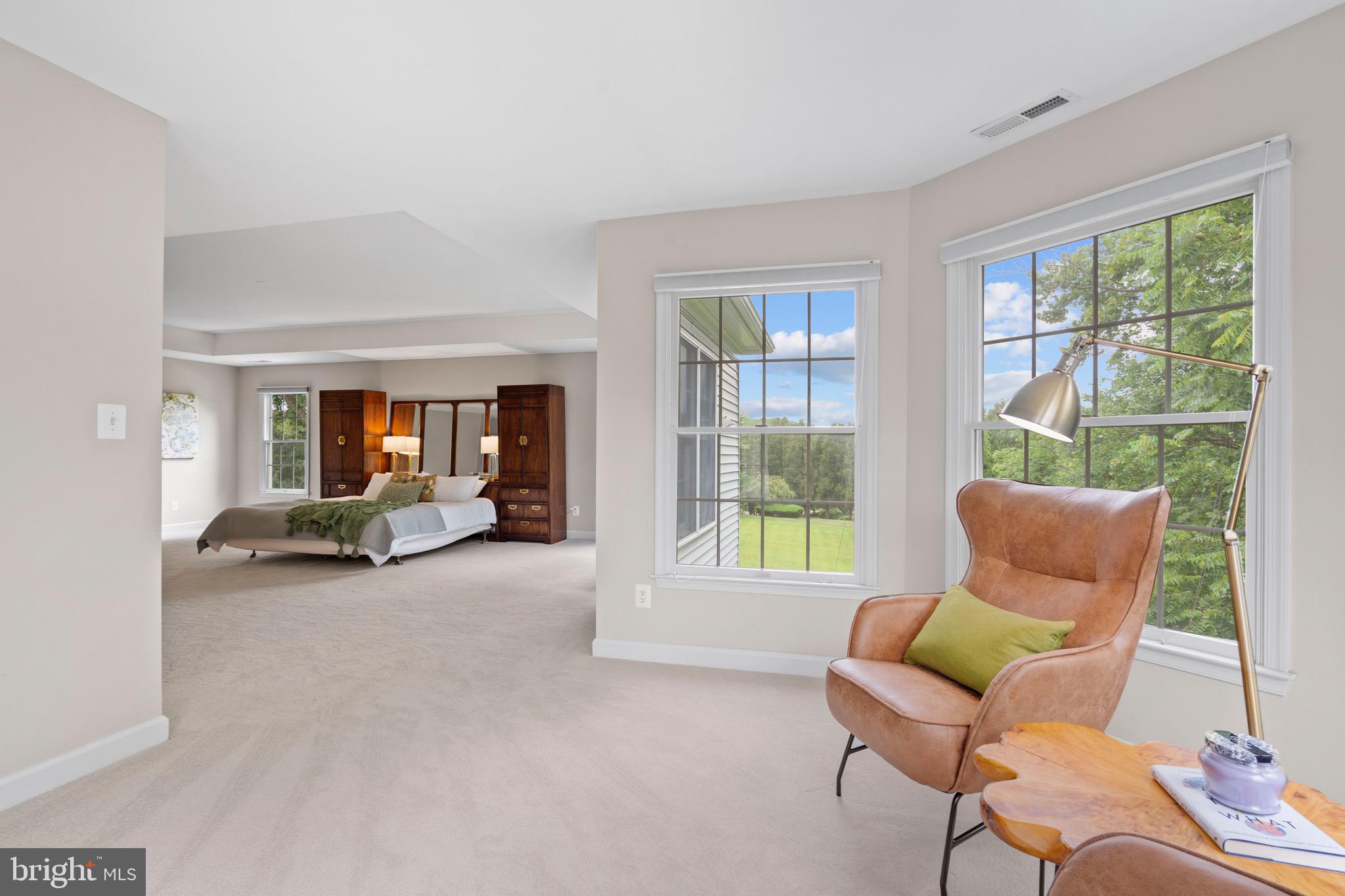 HUNTING HILLS - Residential