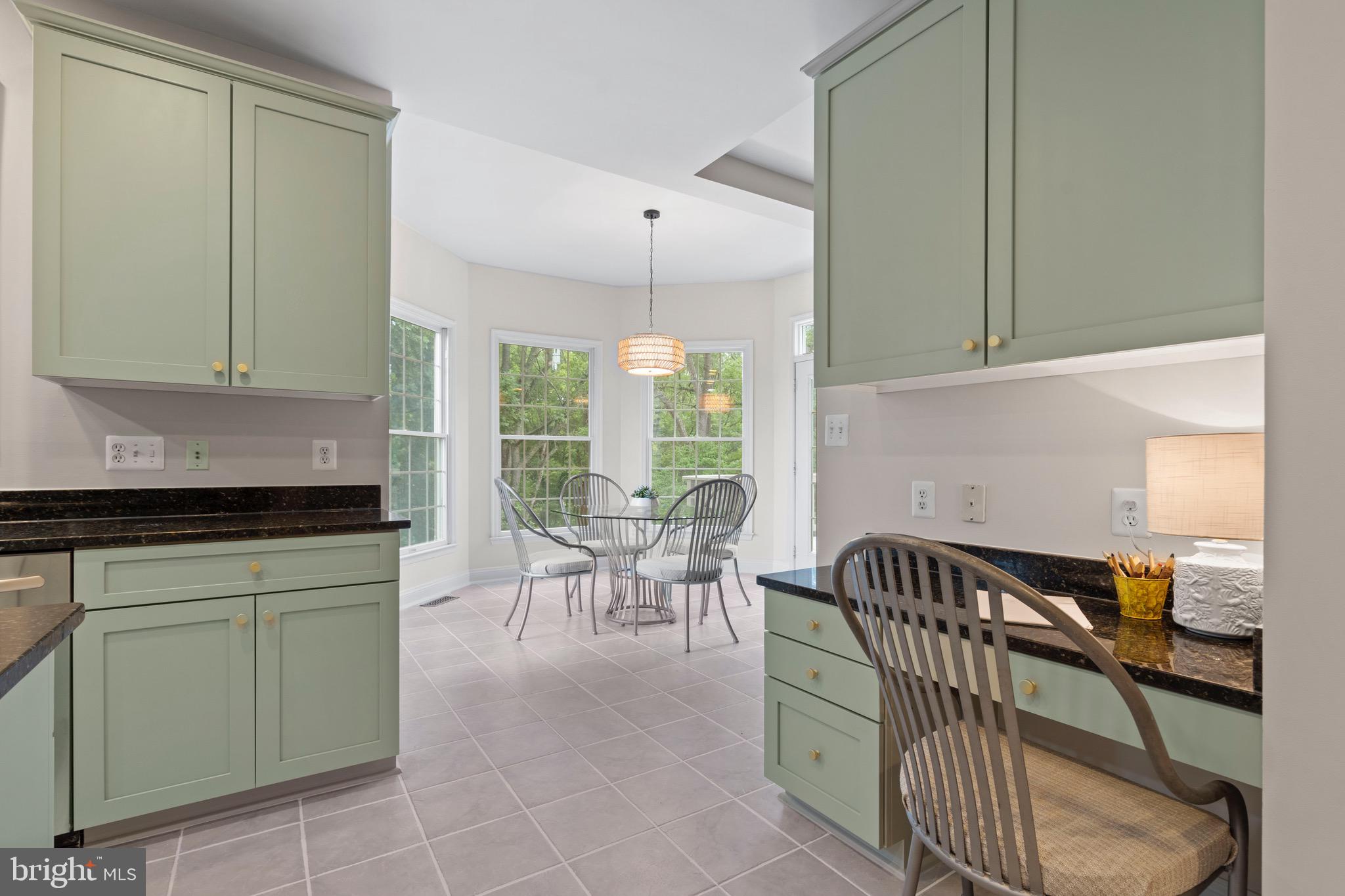 HUNTING HILLS - Residential