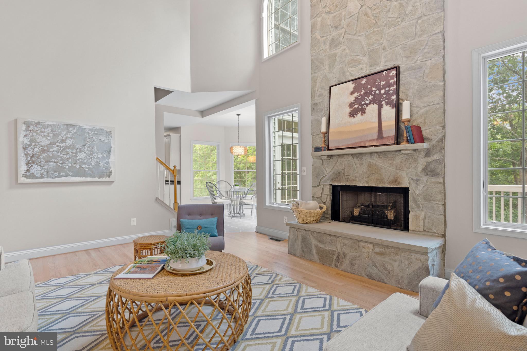 HUNTING HILLS - Residential