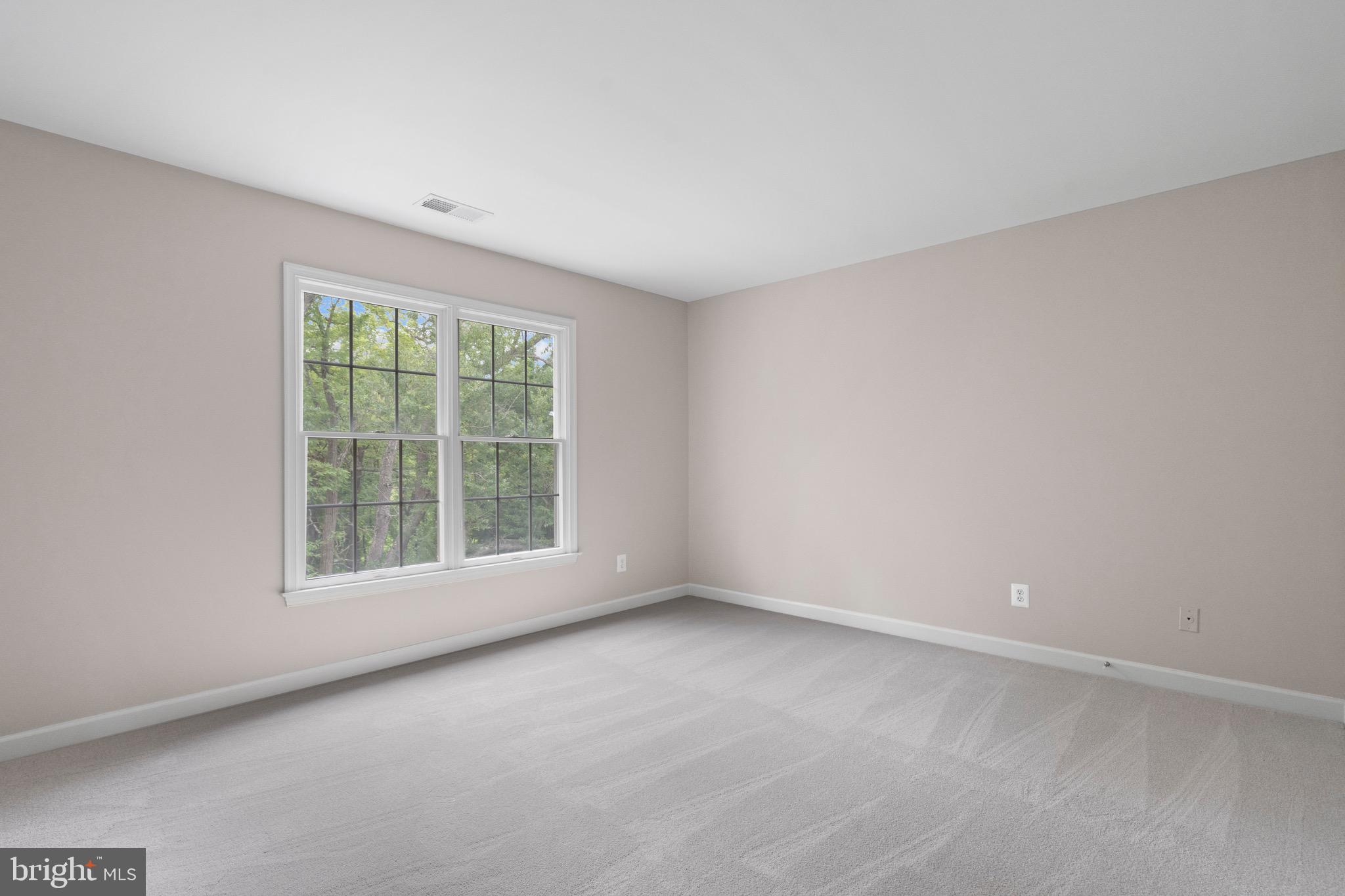 HUNTING HILLS - Residential