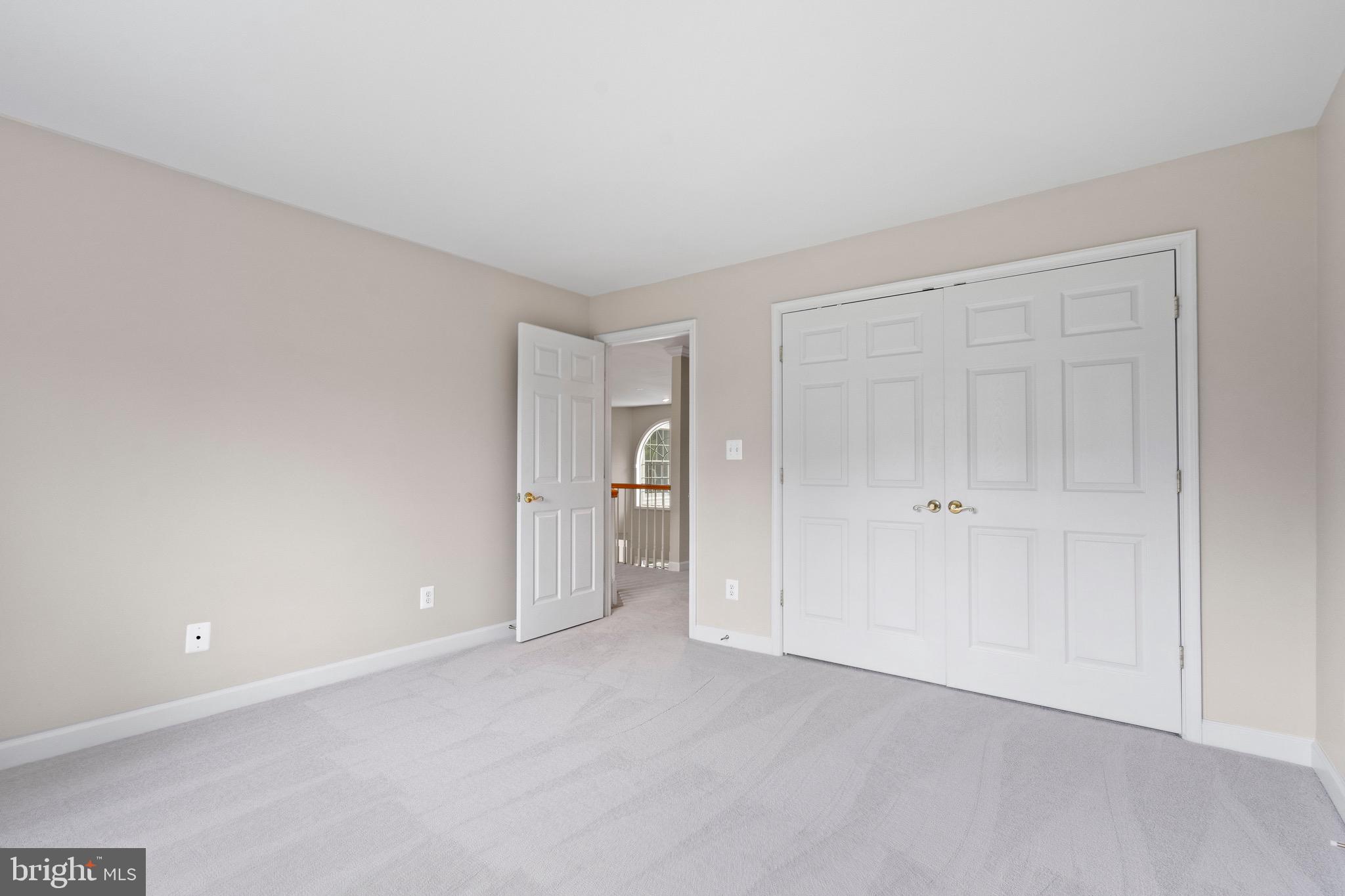 HUNTING HILLS - Residential