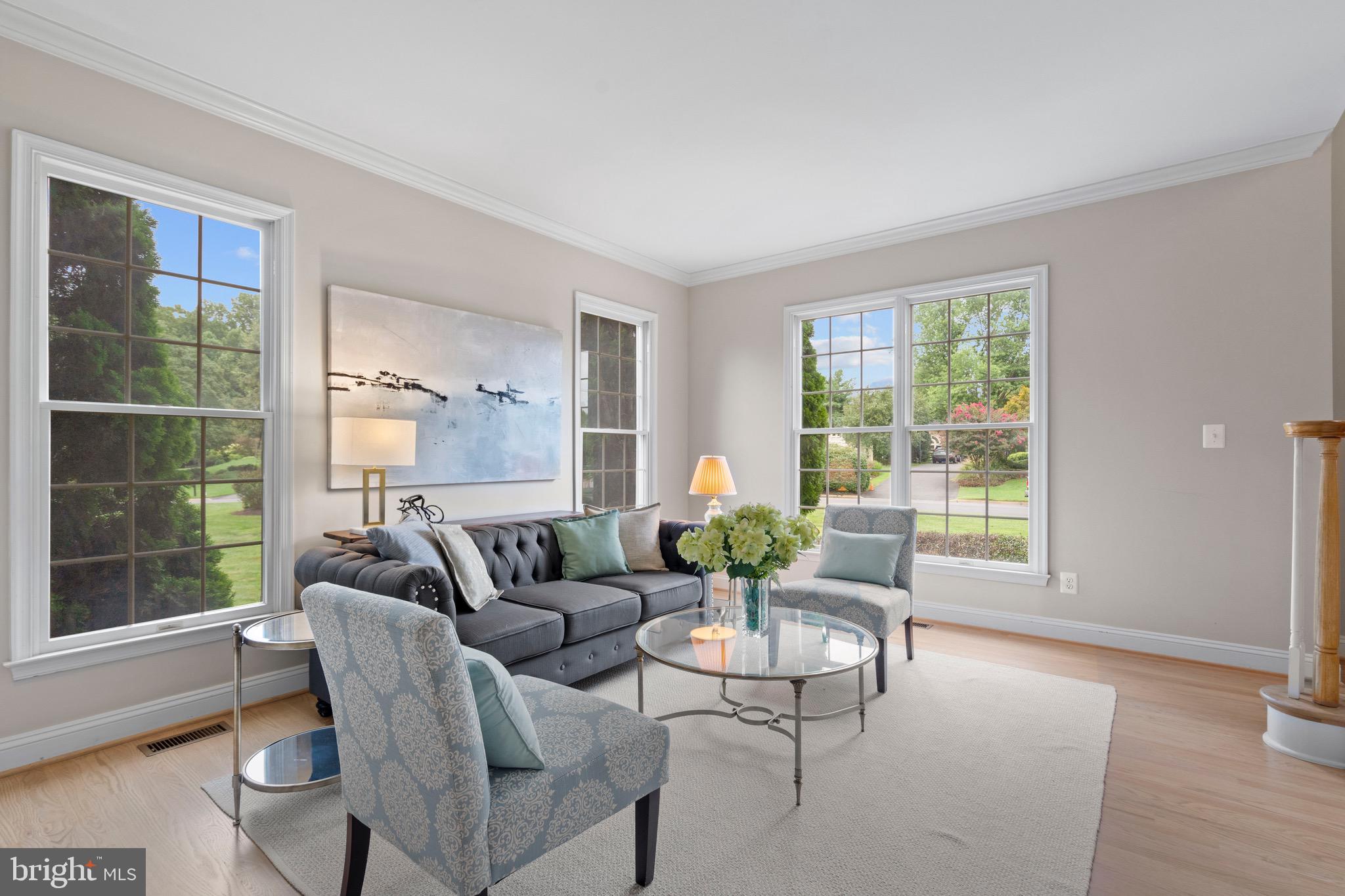 HUNTING HILLS - Residential