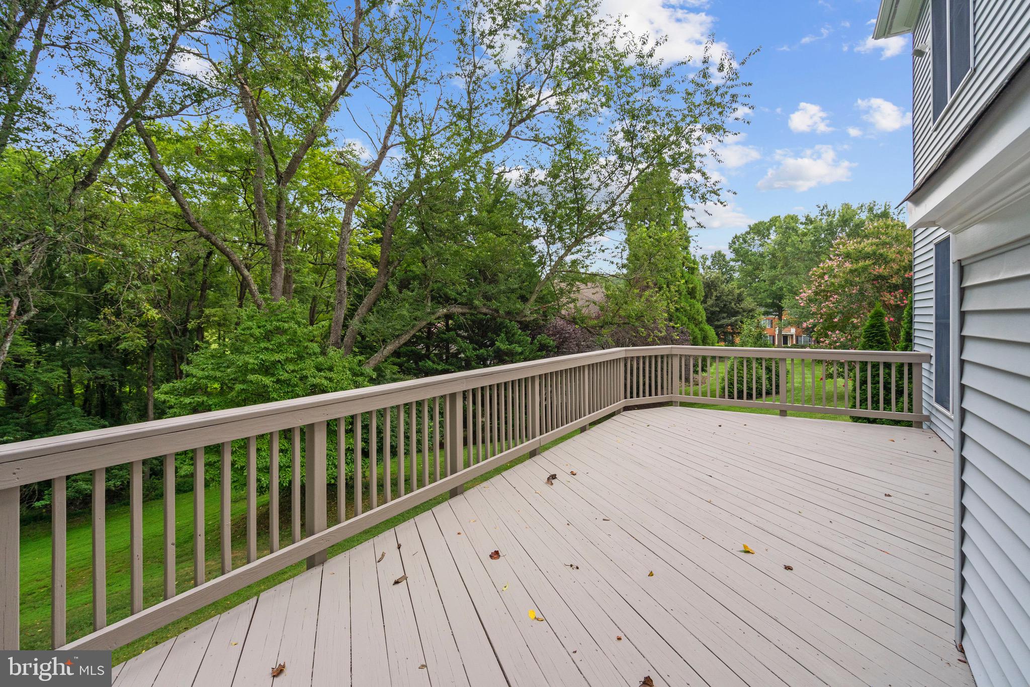 HUNTING HILLS - Residential