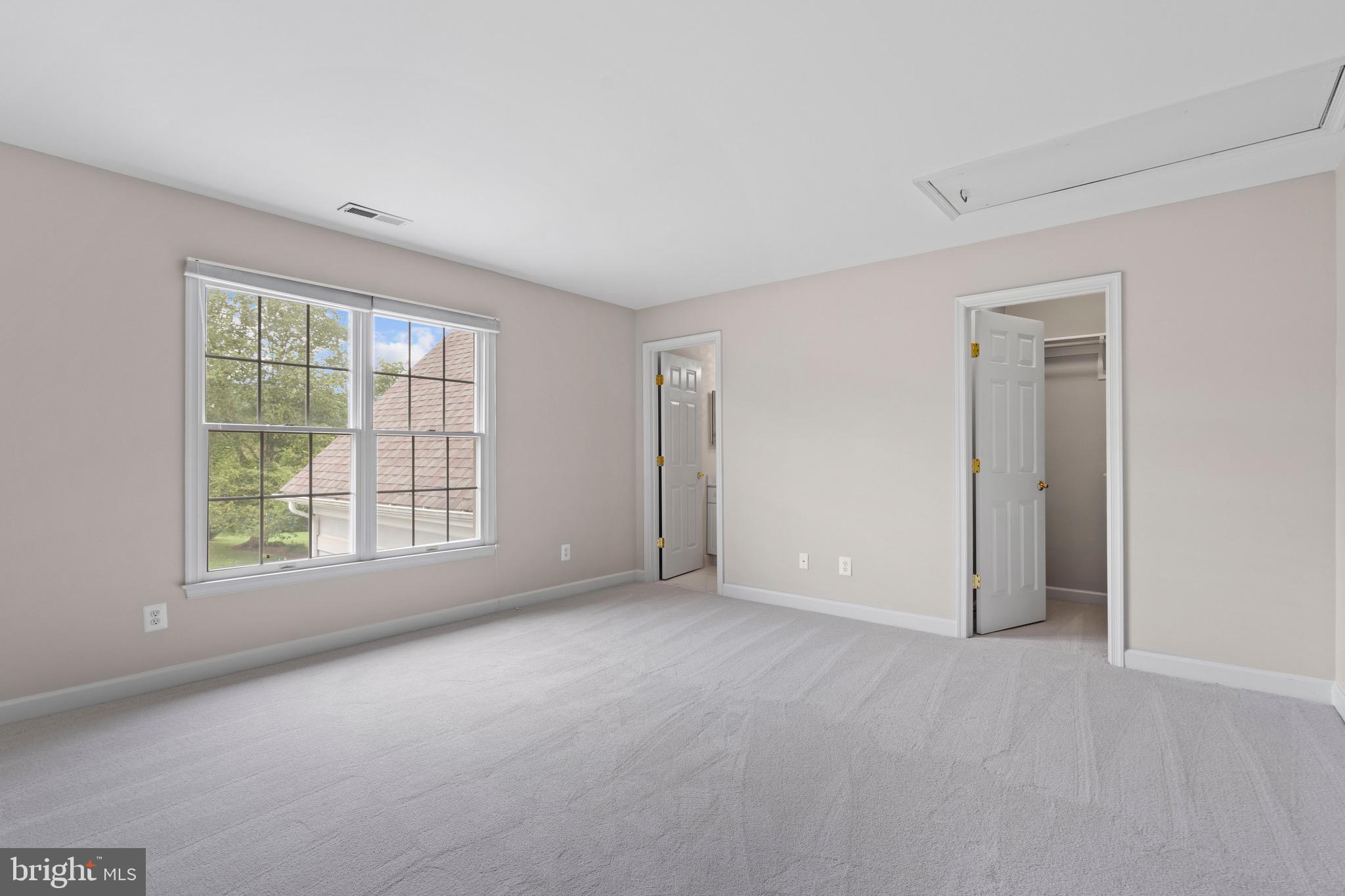 HUNTING HILLS - Residential