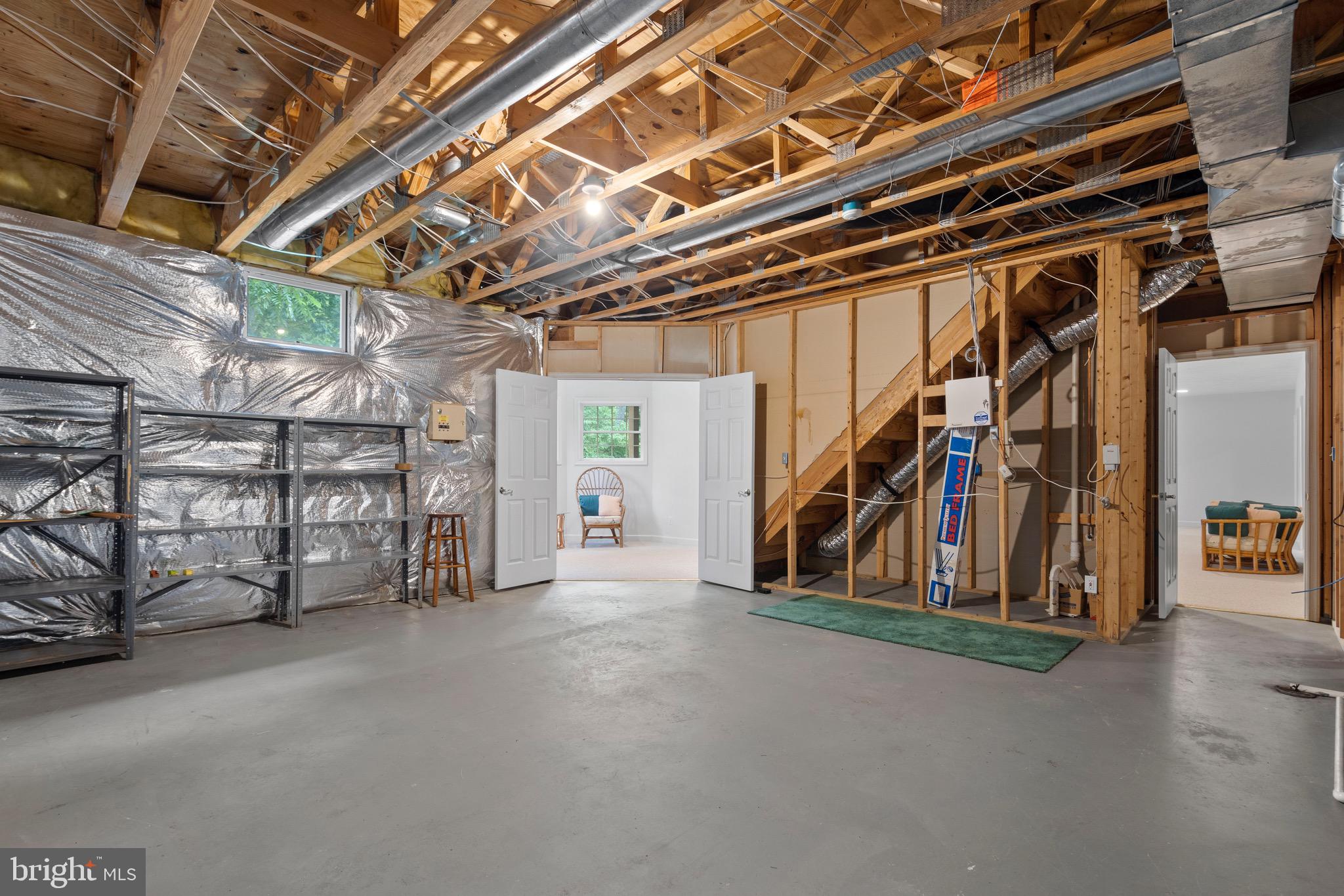 HUNTING HILLS - Residential