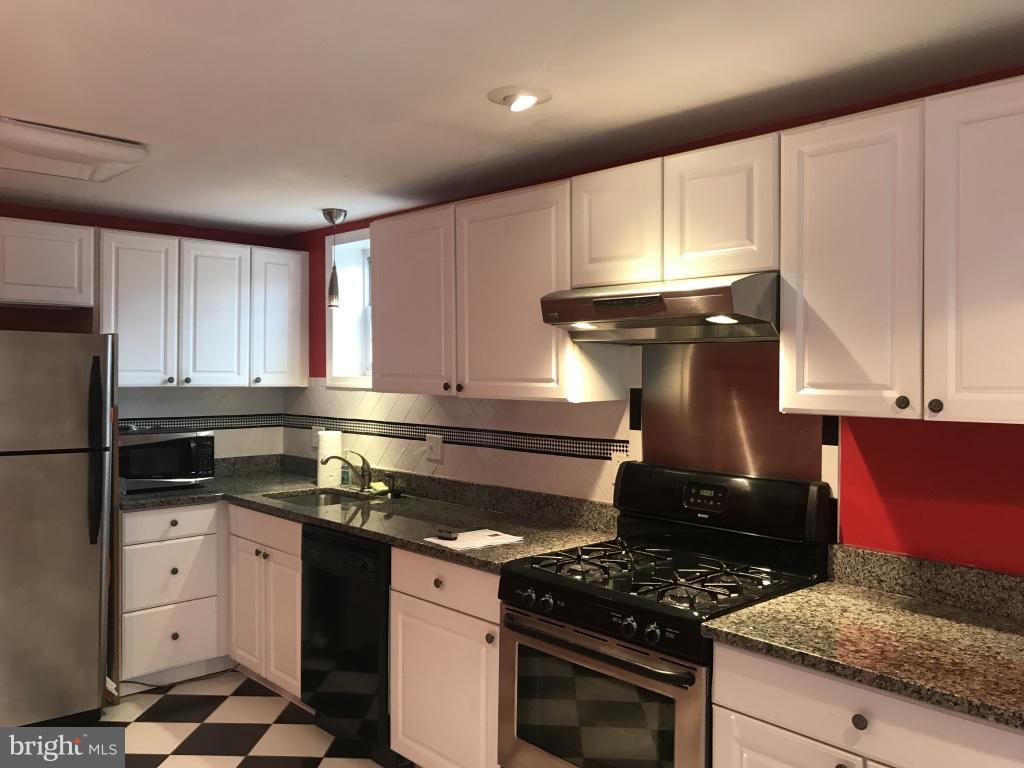 FEDERAL HILL HISTORIC DISTRICT - Residential Lease