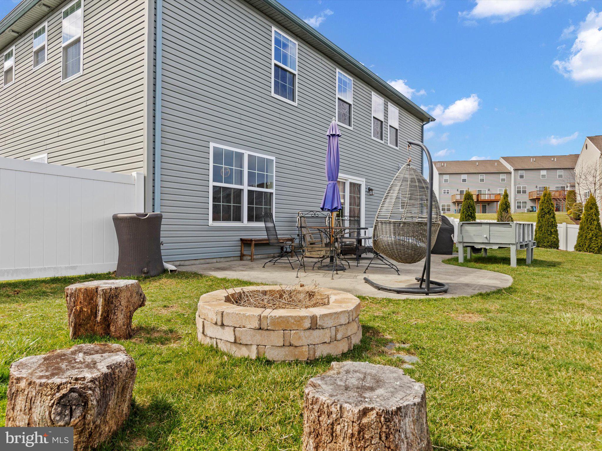 BUMBLE BEE HOLLOW - Residential