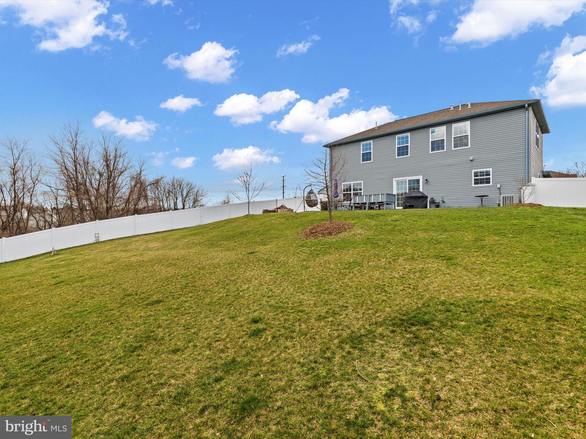 BUMBLE BEE HOLLOW - Residential