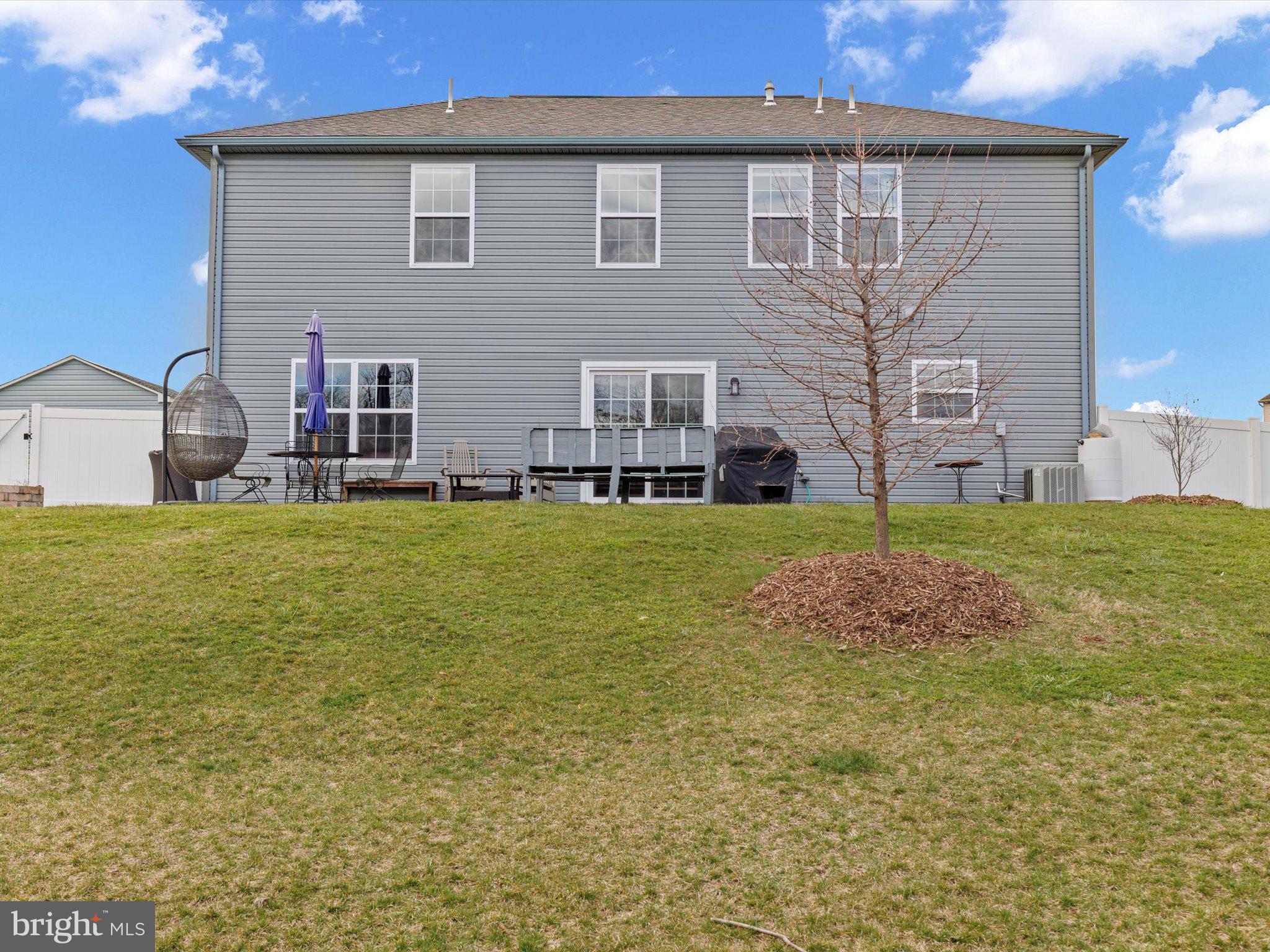 BUMBLE BEE HOLLOW - Residential