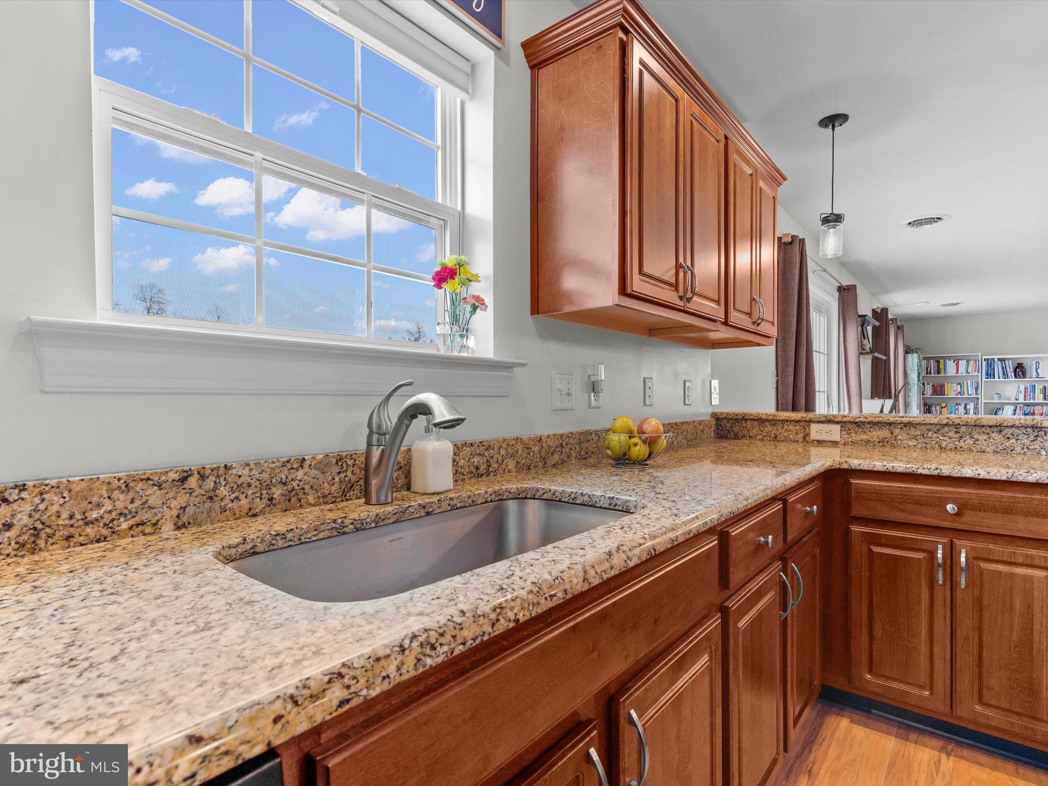 BUMBLE BEE HOLLOW - Residential