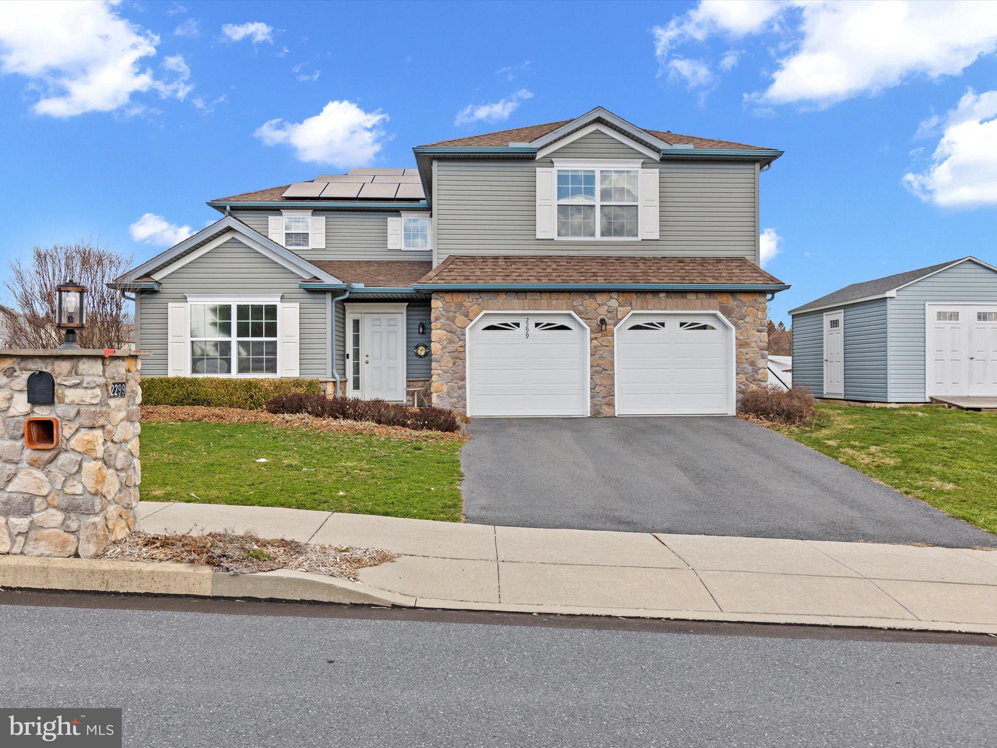 BUMBLE BEE HOLLOW - Residential