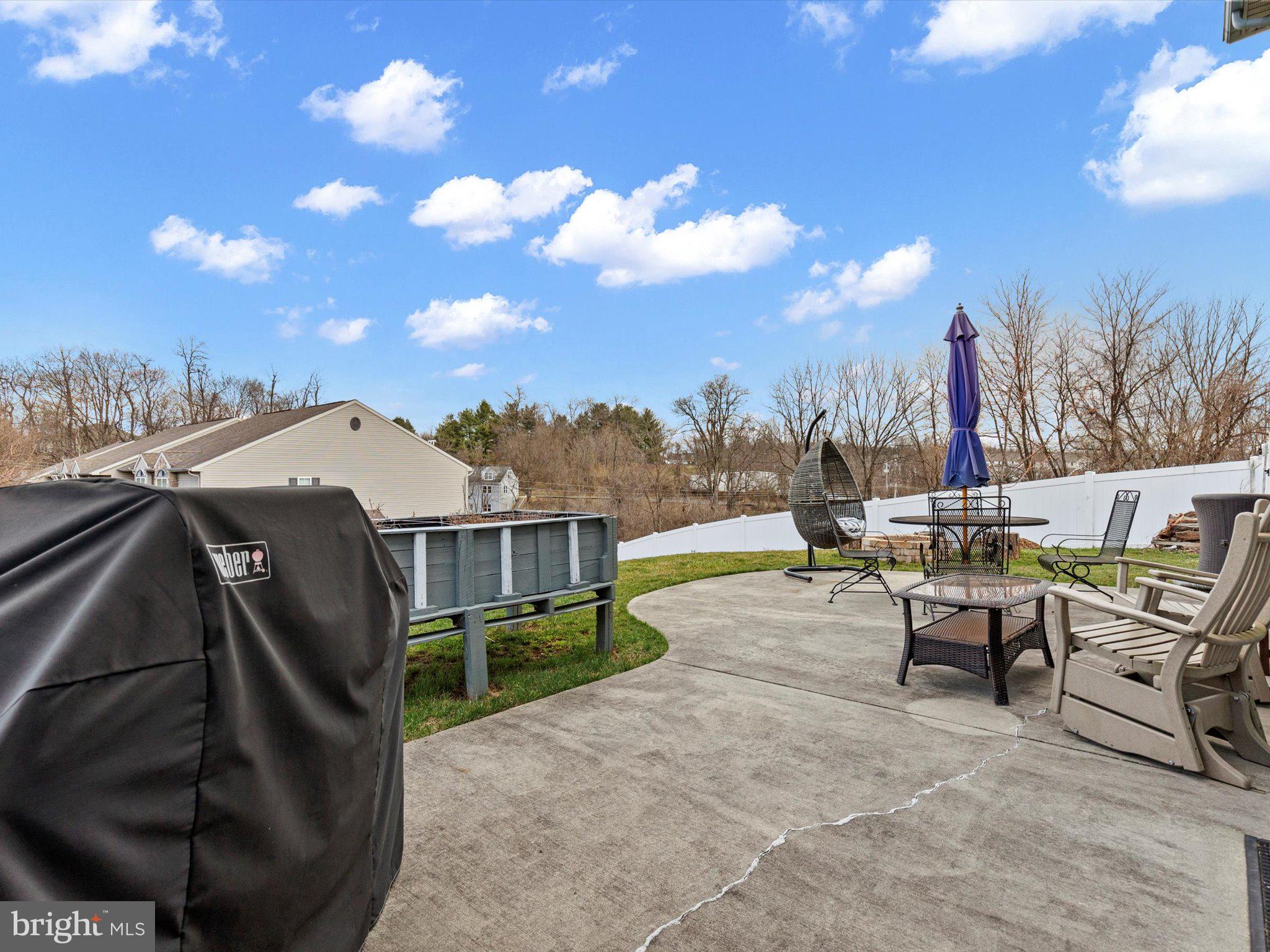 BUMBLE BEE HOLLOW - Residential