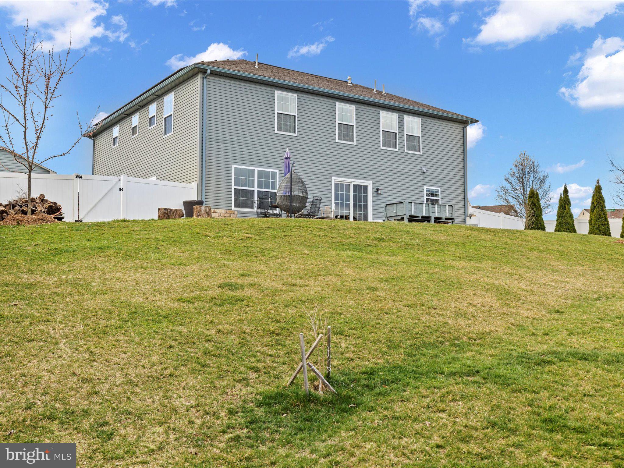 BUMBLE BEE HOLLOW - Residential