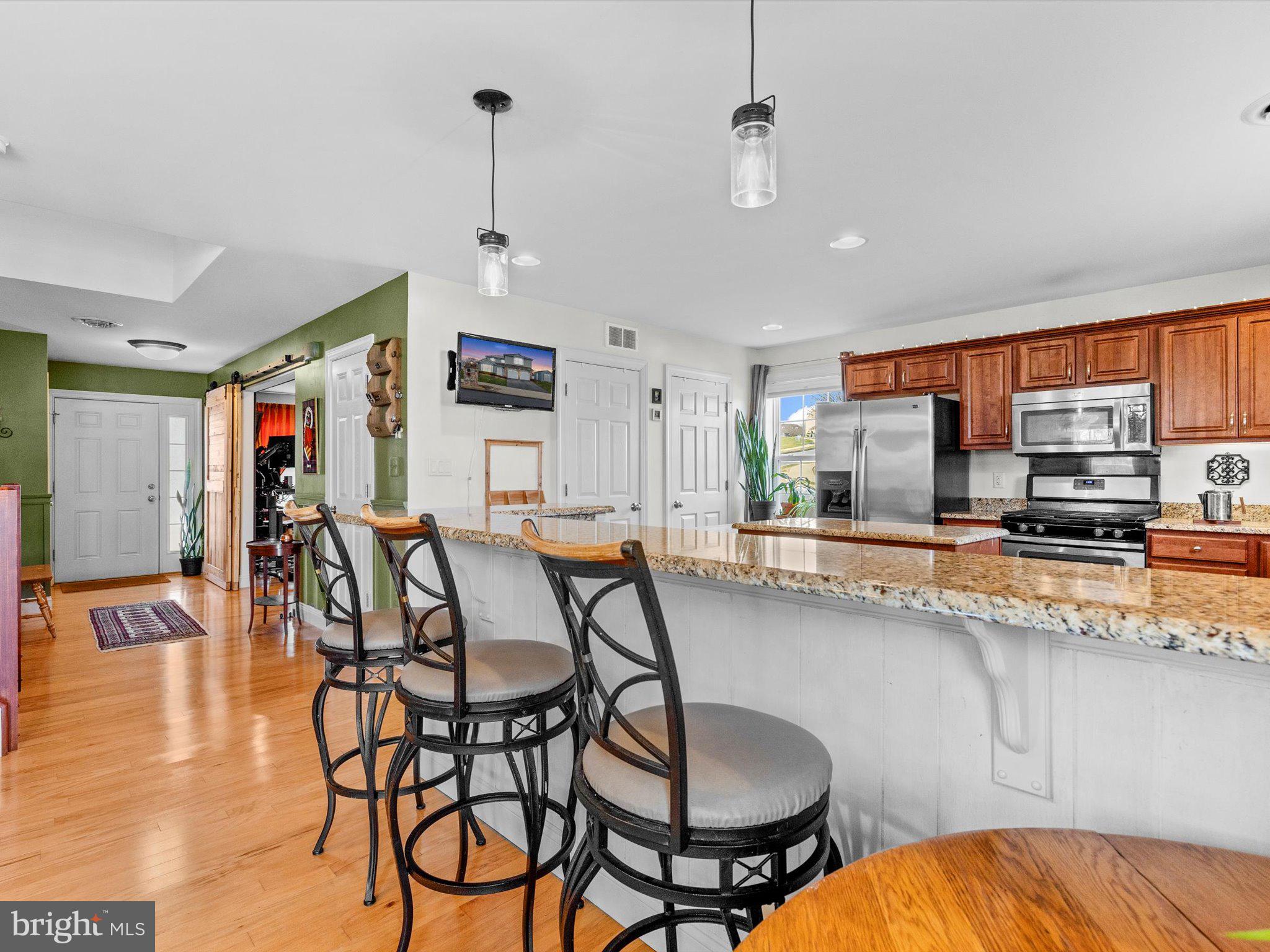 BUMBLE BEE HOLLOW - Residential