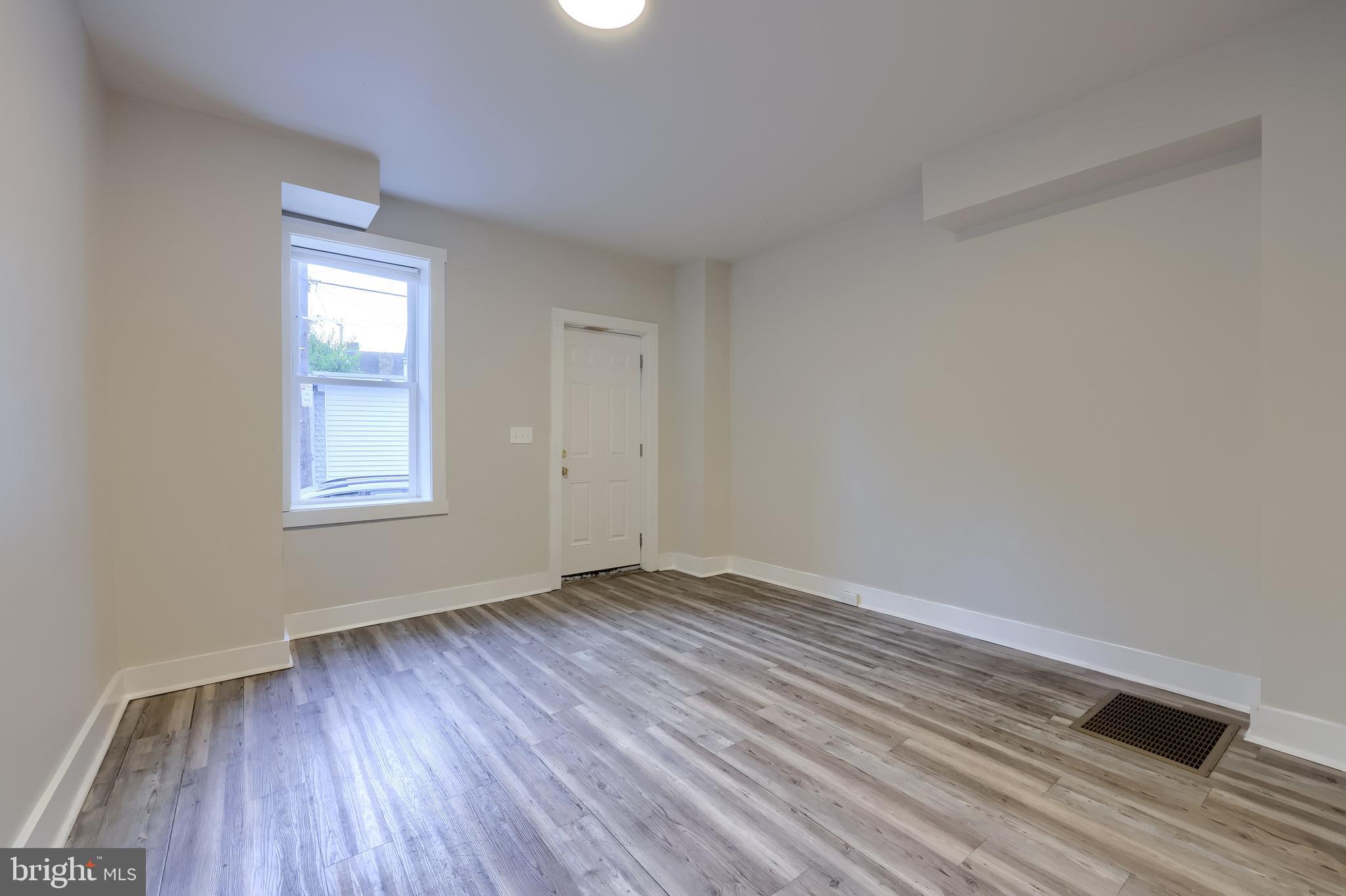 239 FRANKLIN WAY