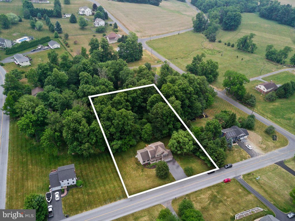 Photo of 584 ROSEHILL DR, NARVON, PA 17555 (MLS # PALA2036080)