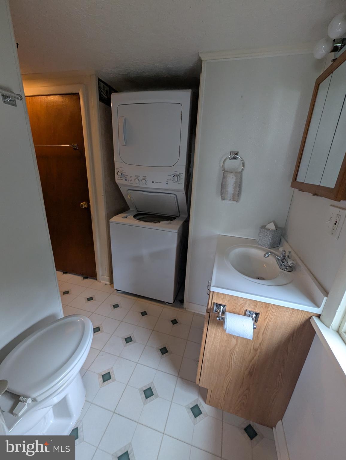 OTTER POINT - Residential