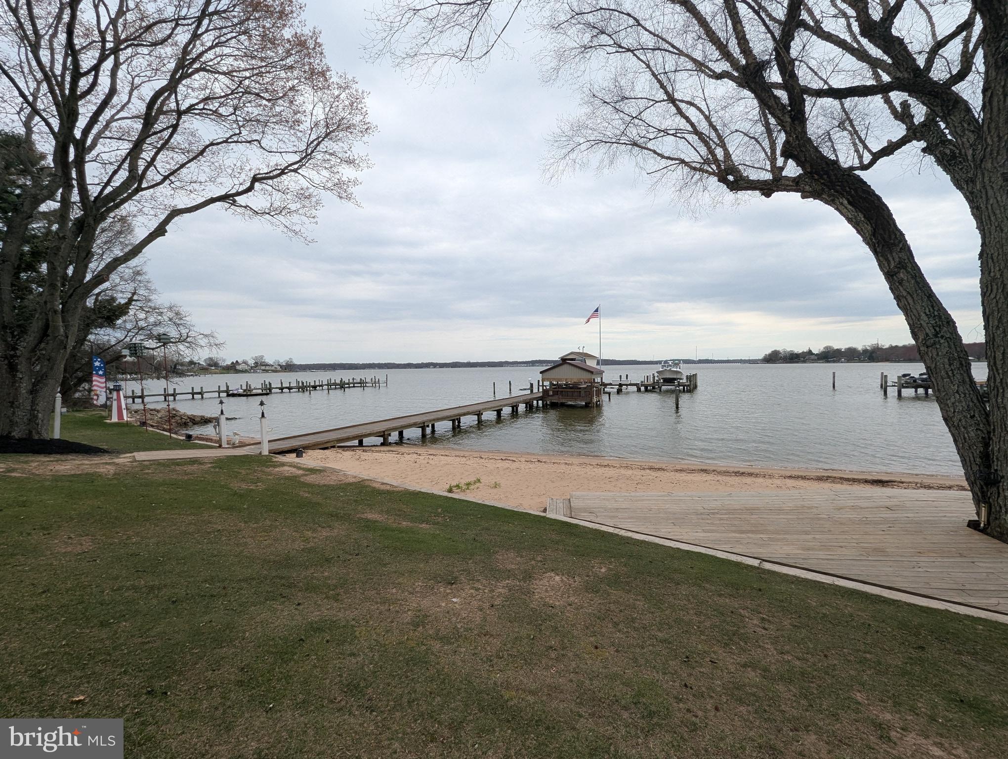 OTTER POINT - Residential