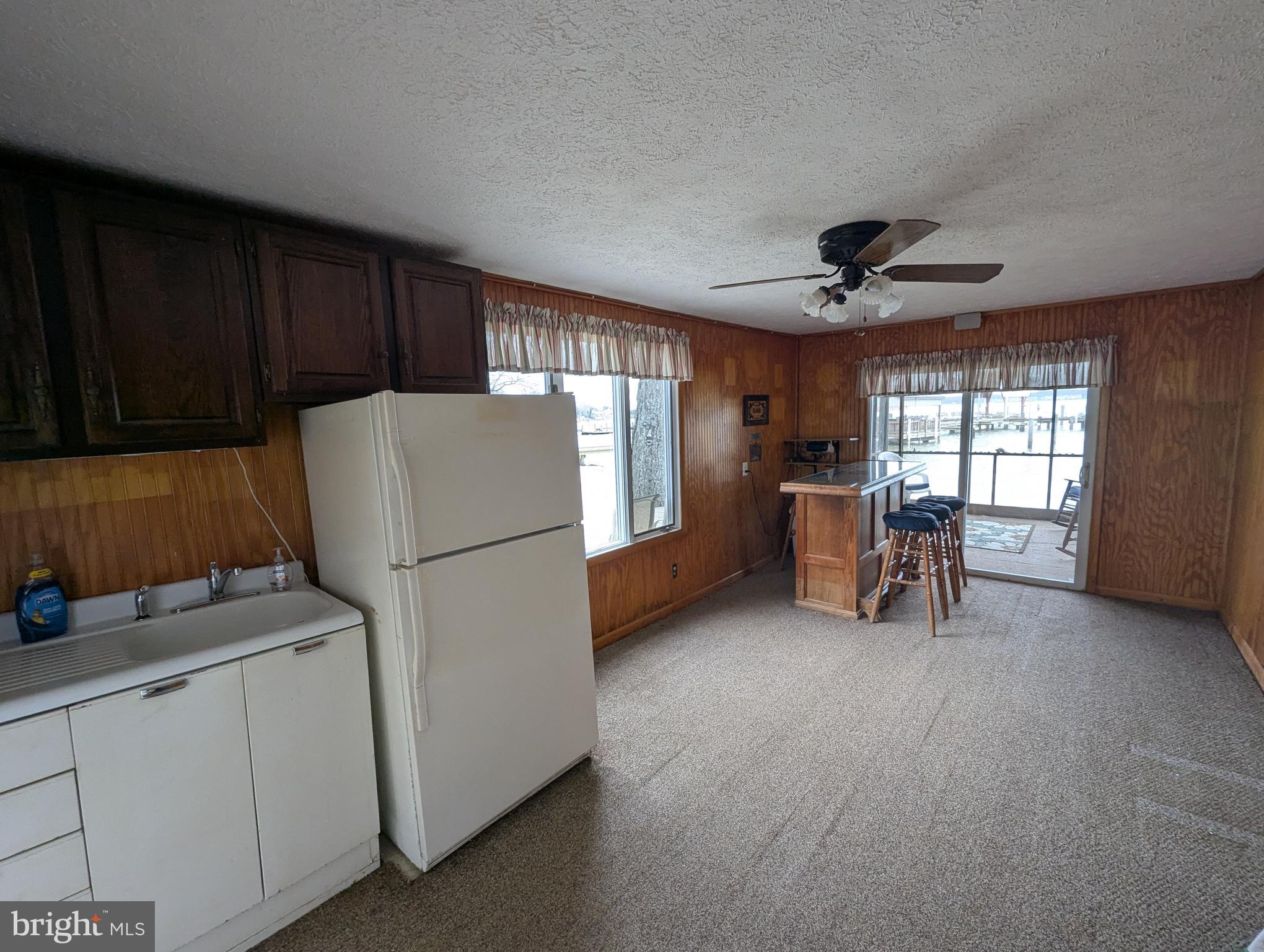 OTTER POINT - Residential