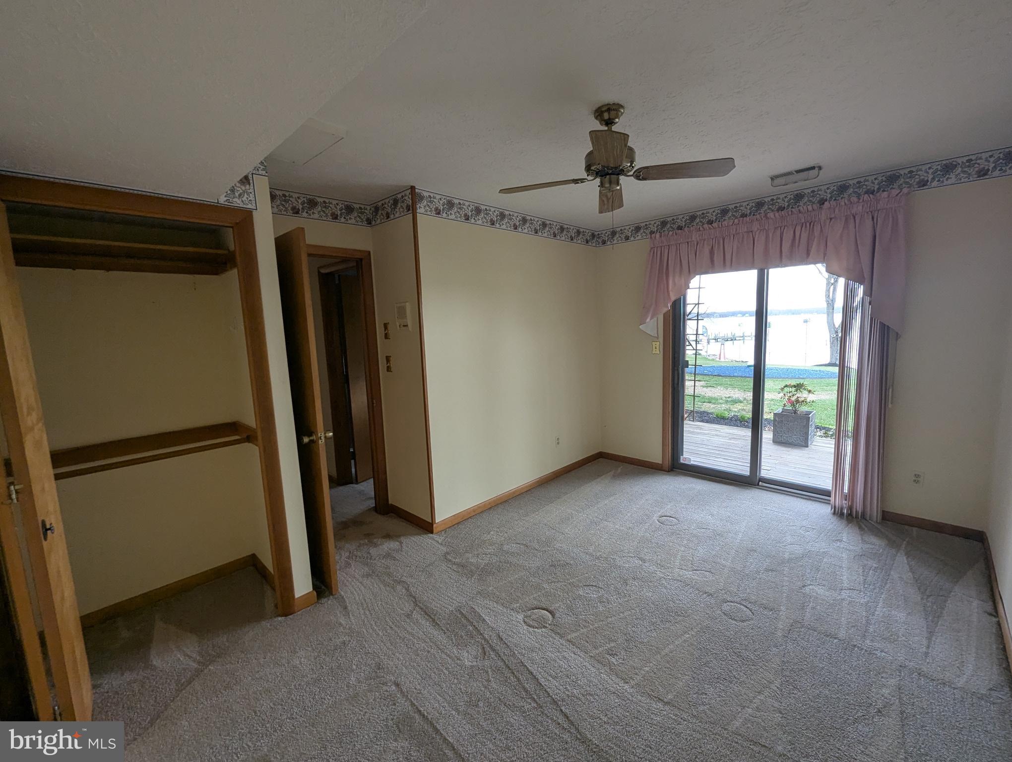 OTTER POINT - Residential