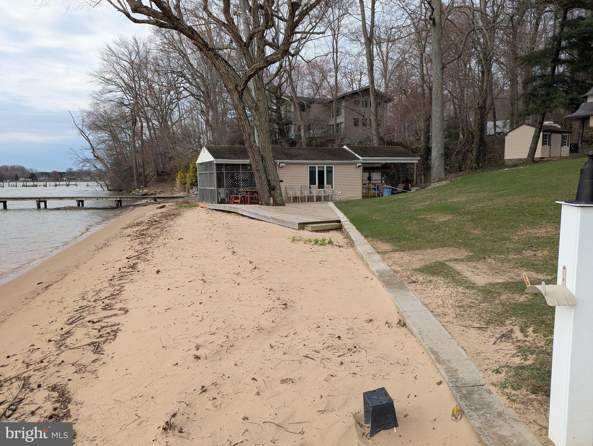 OTTER POINT - Residential