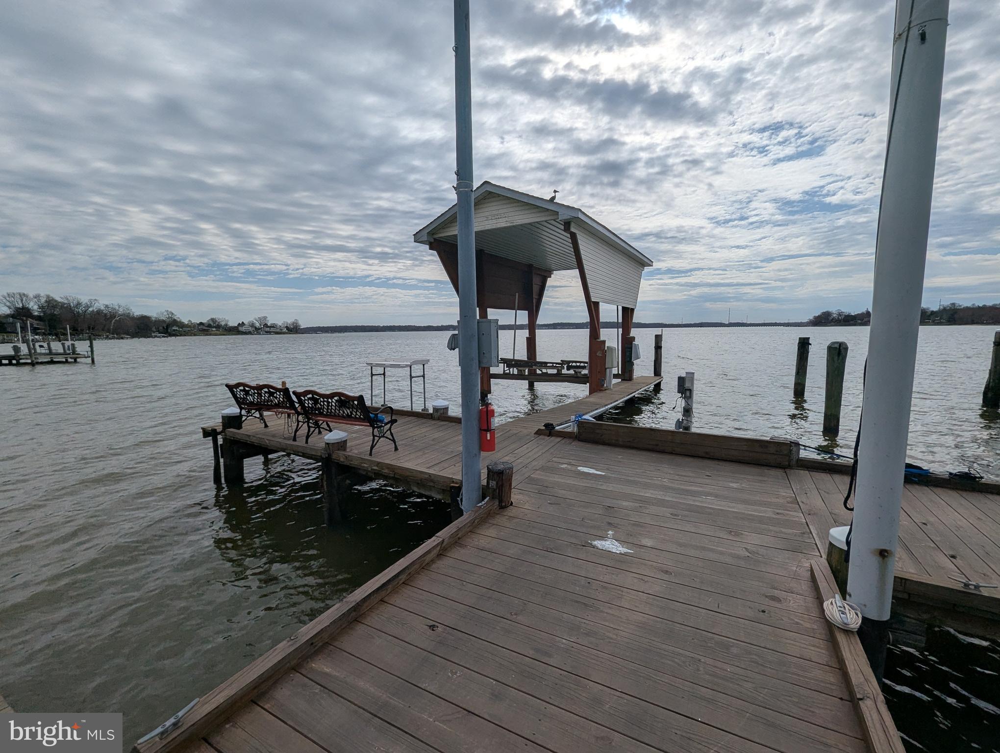 OTTER POINT - Residential