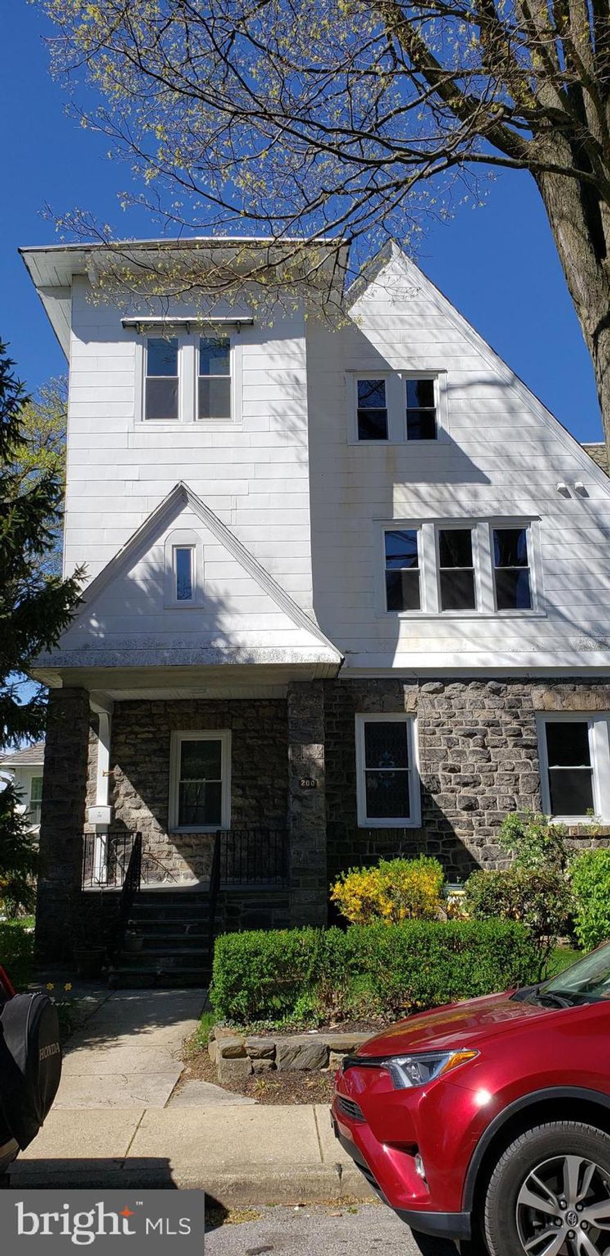 Welcome to 200 Grayling Ave! This fully renovated 2 bed 2 bath 2nd floor unit is a must see for anyone interested in the Narberth Boro or surrounding area. The kitchen has been thoughtfully updated with stainless steel appliances, granite counter tops, and hardwood cabinets. The bathrooms are all new with beautiful tile accents and new fixtures. The apartment is spacious throughout with large well lit bedrooms, ample closet space, a balcony overlooking Narberth, washer/dryer, central AC, off street parking for one car, and basement storage. Conveniently located within walking distance to downtown Narberth, the R5 regional rail, shopping, dining, and local parks. Schedule an appointment today!