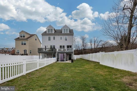 Tiny photo for 622 Fulton Street, CONSHOHOCKEN, PA 19428 (MLS # PAMC2168784)