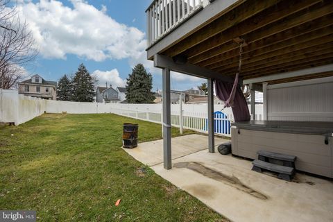 Tiny photo for 622 Fulton Street, CONSHOHOCKEN, PA 19428 (MLS # PAMC2168784)