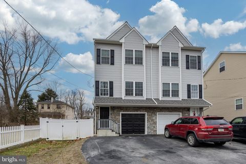 Tiny photo for 622 Fulton Street, CONSHOHOCKEN, PA 19428 (MLS # PAMC2168784)